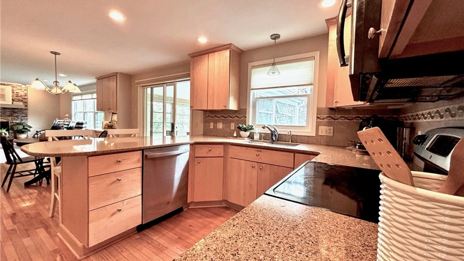 Property at 64 Framingham Lane, Pittsford, NY 14534 9