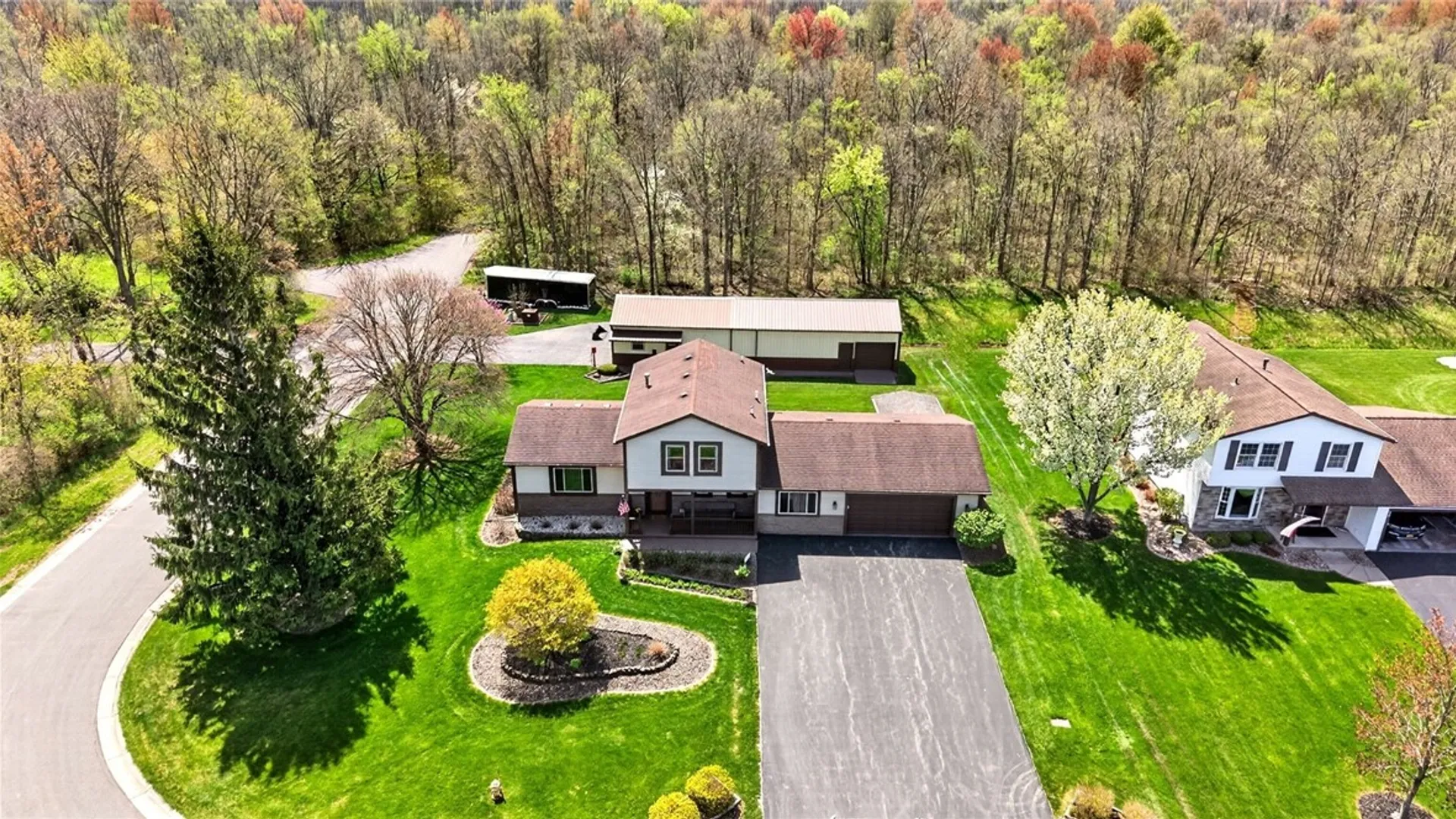 Property at 41 Woodstock Lane, Clarkson, NY 14420 2
