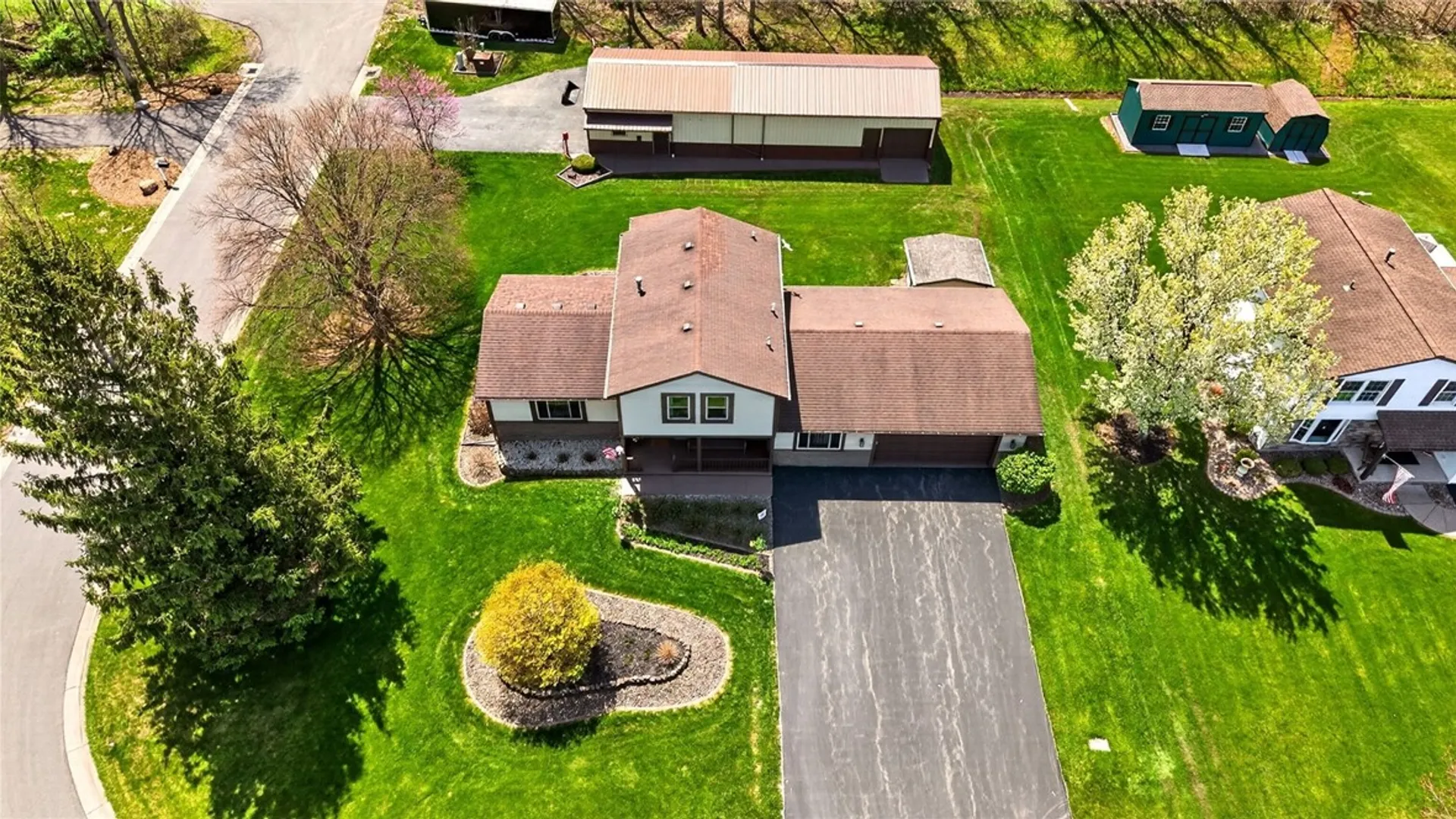 Property at 41 Woodstock Lane, Clarkson, NY 14420 3
