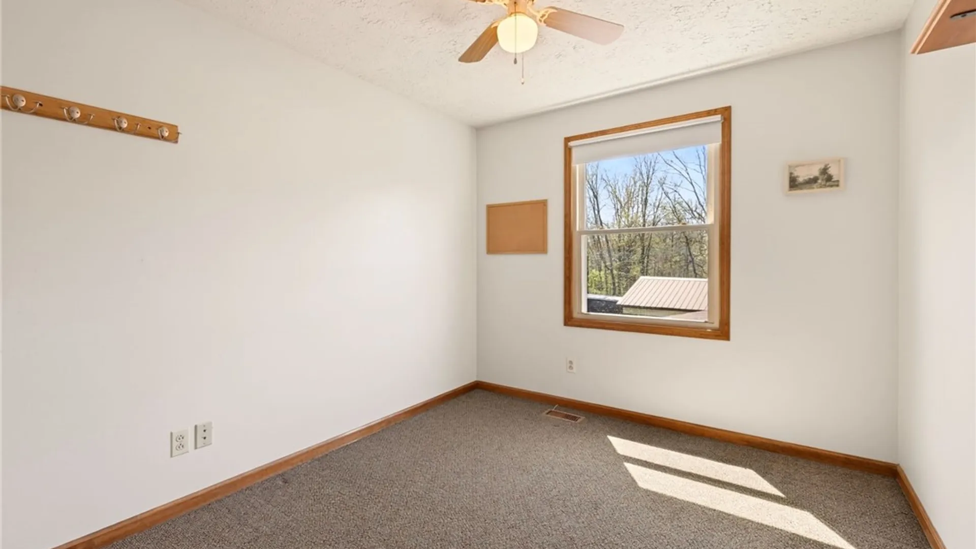 Property at 41 Woodstock Lane, Clarkson, NY 14420 32