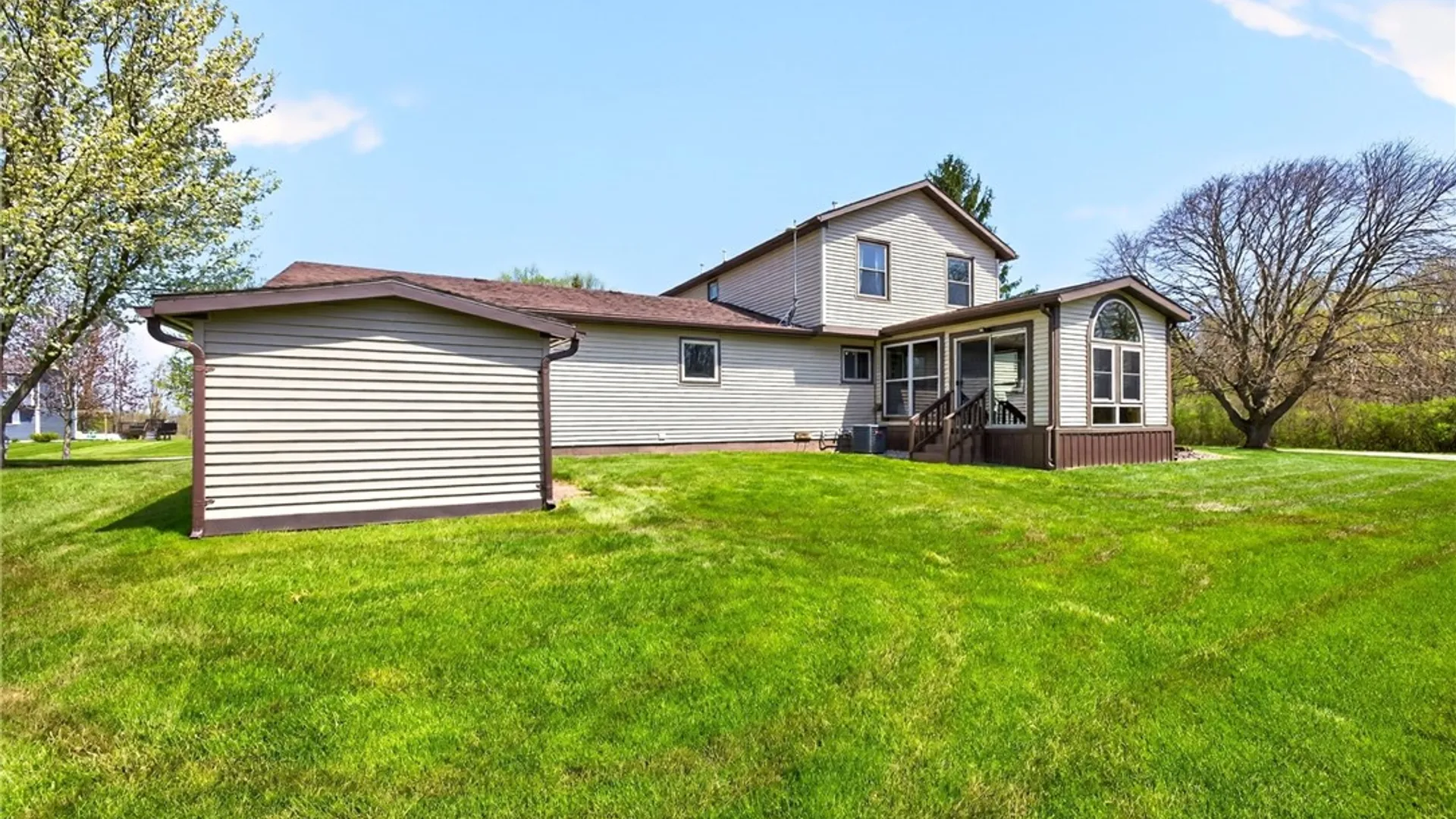 Property at 41 Woodstock Lane, Clarkson, NY 14420 48