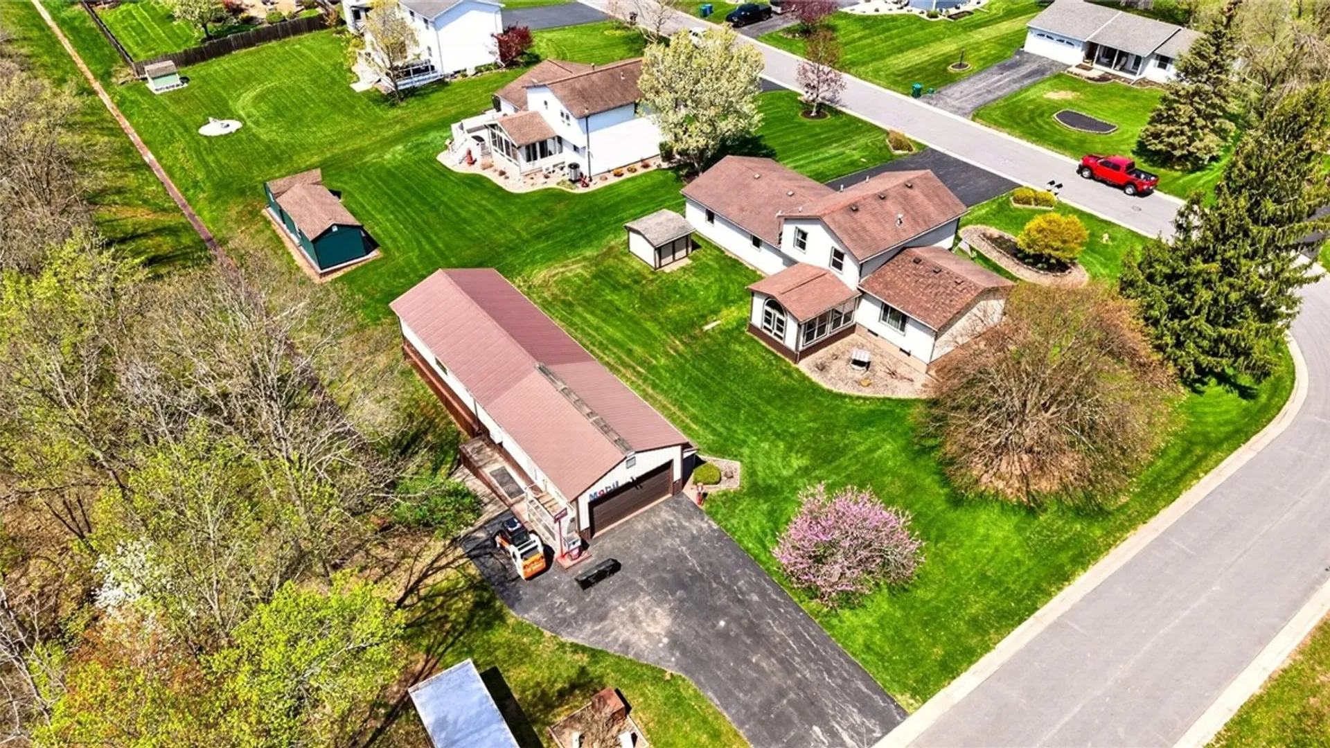 Property at 41 Woodstock Lane, Clarkson, NY 14420 7