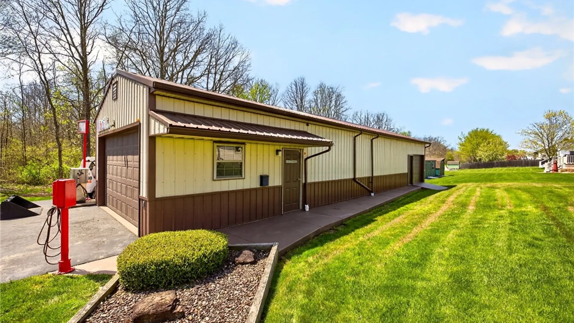 Property at 41 Woodstock Lane, Clarkson, NY 14420 9
