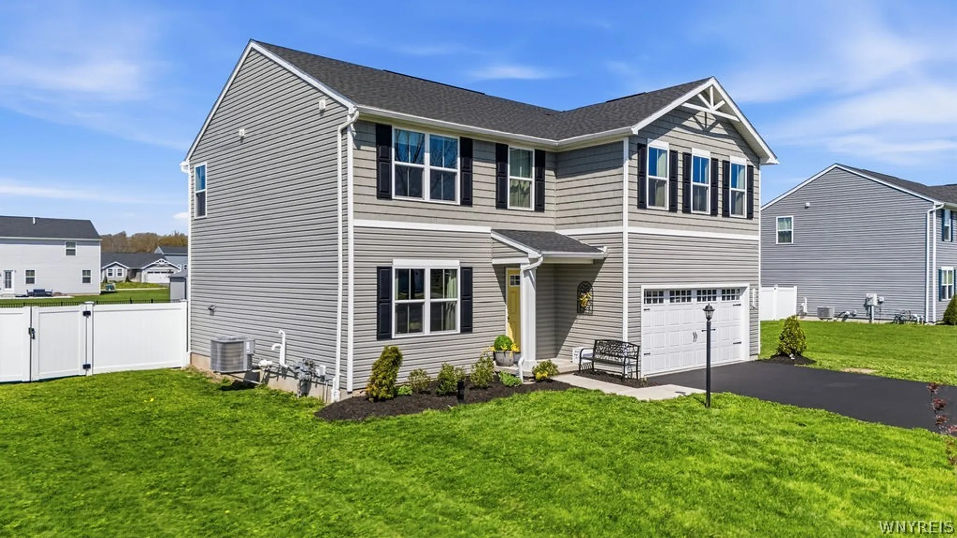 Property at 6228 Hoover Road, Wheatfield, NY 14132 2