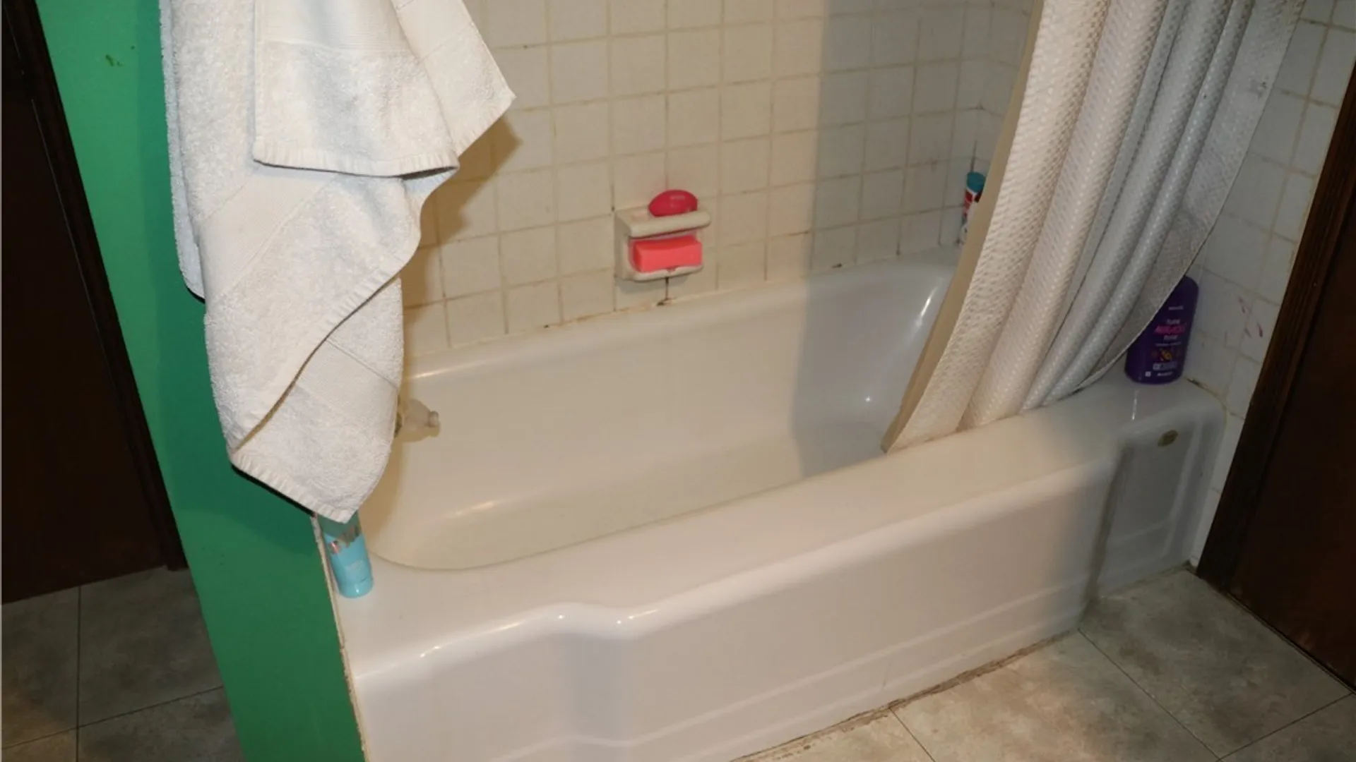 Property at 26 Caroline Lane, Cheektowaga, NY 14043 14