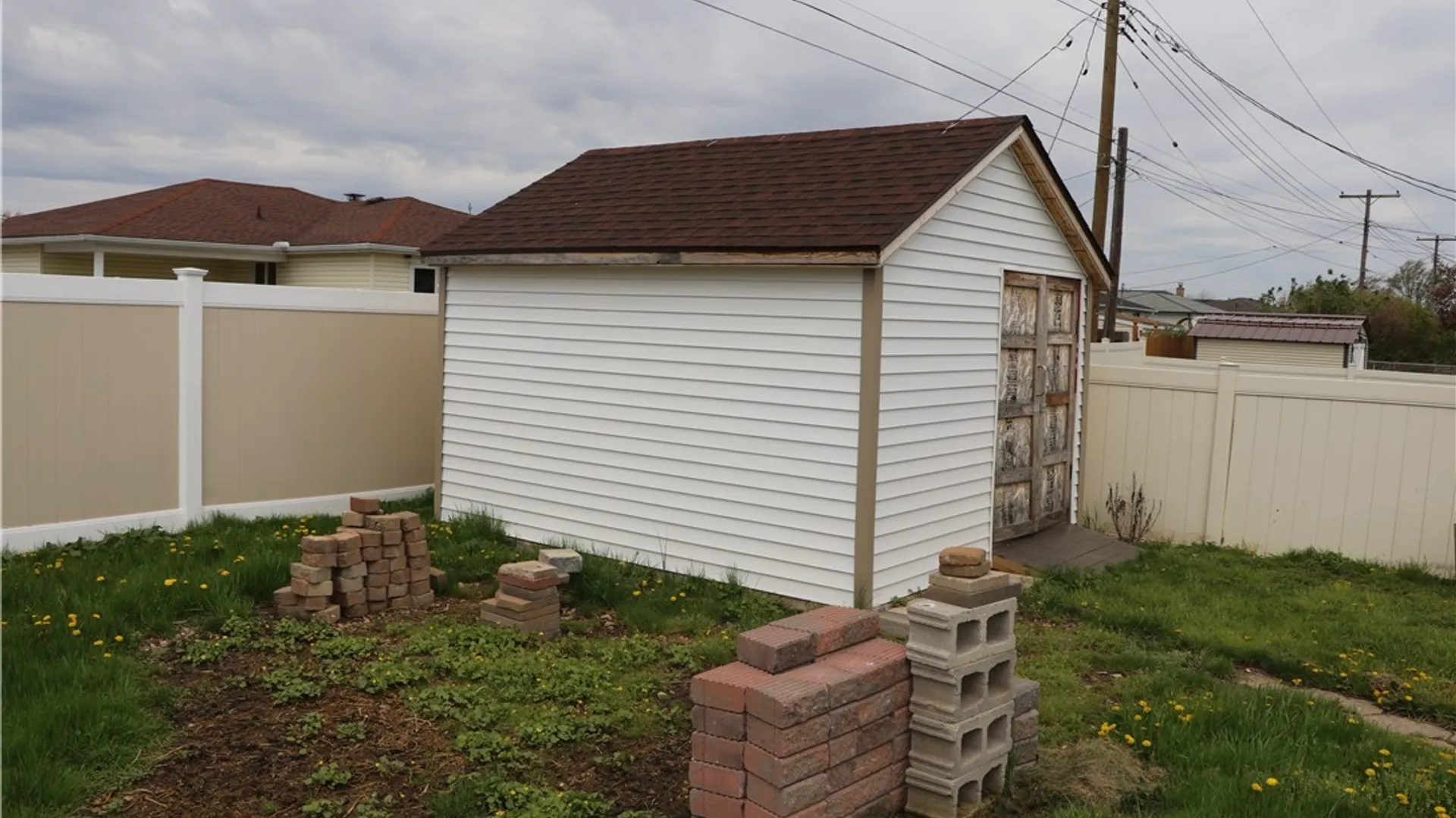 Property at 26 Caroline Lane, Cheektowaga, NY 14043 27