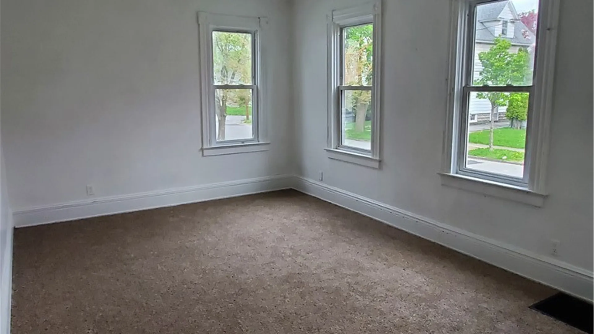 Property at 23 Wolff Street, Rochester, NY 14606 9