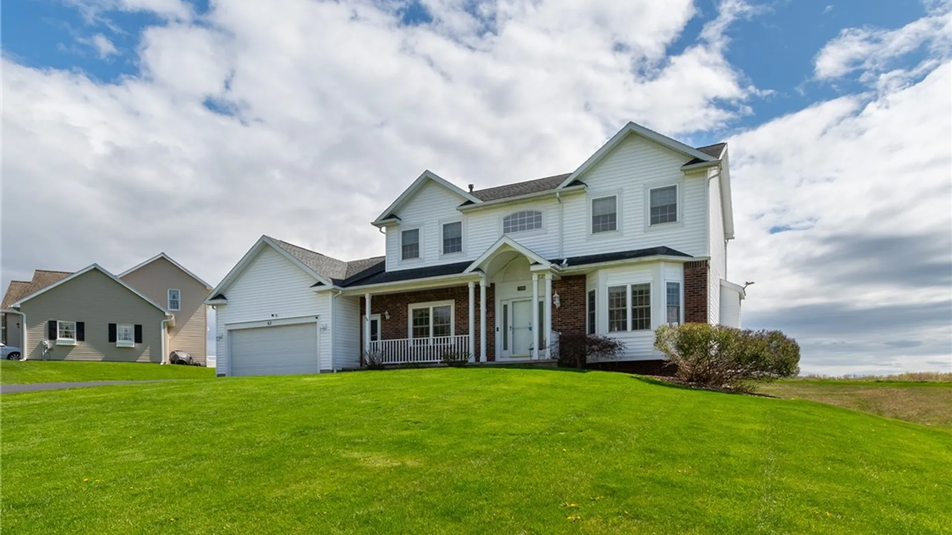 Property at 62 Beech Hill Crescent, Henrietta, NY 14534 3
