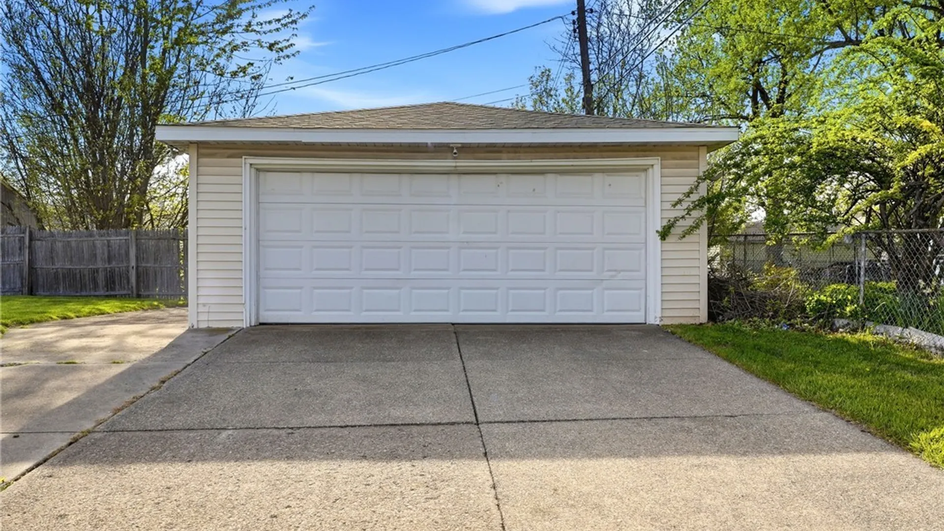 Property at 180 Mcconkey Drive, Tonawanda, NY 14223 26