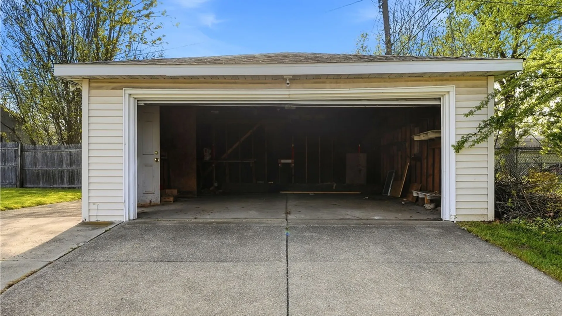 Property at 180 Mcconkey Drive, Tonawanda, NY 14223 28