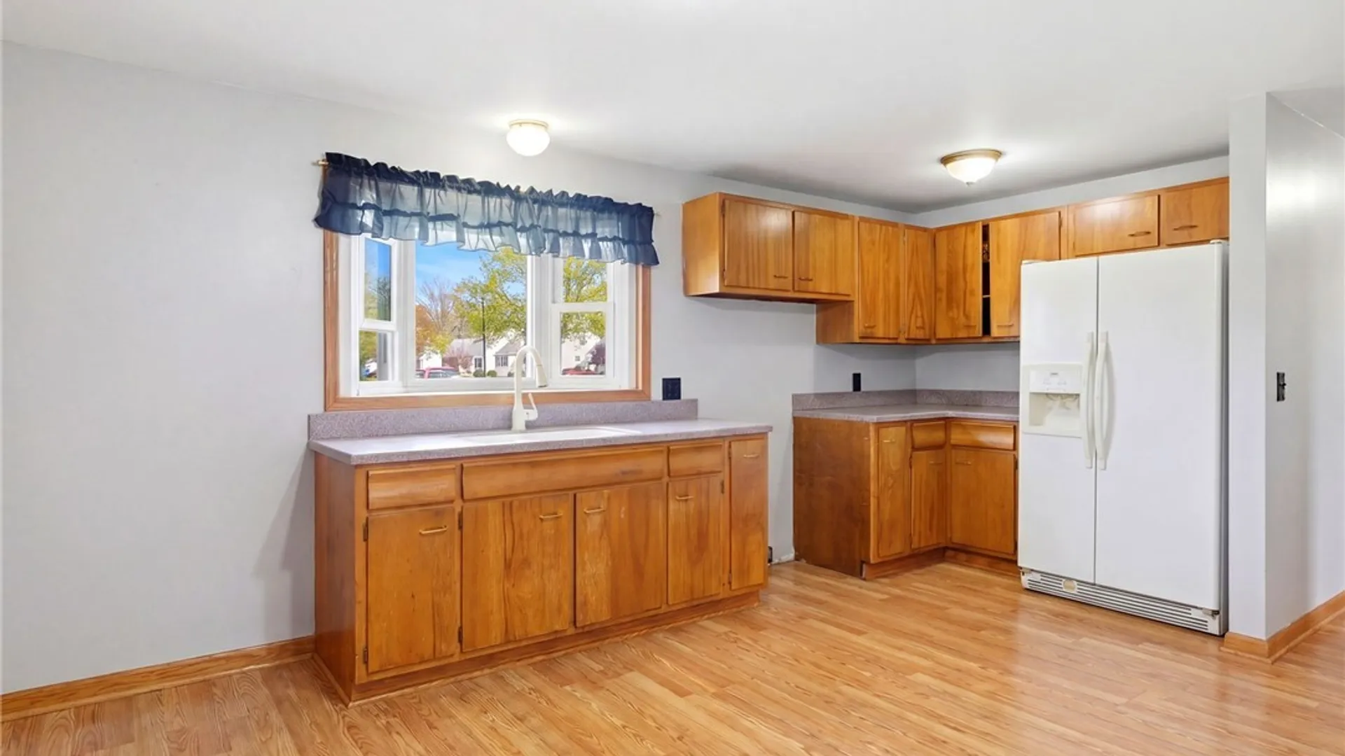 Property at 180 Mcconkey Drive, Tonawanda, NY 14223 8