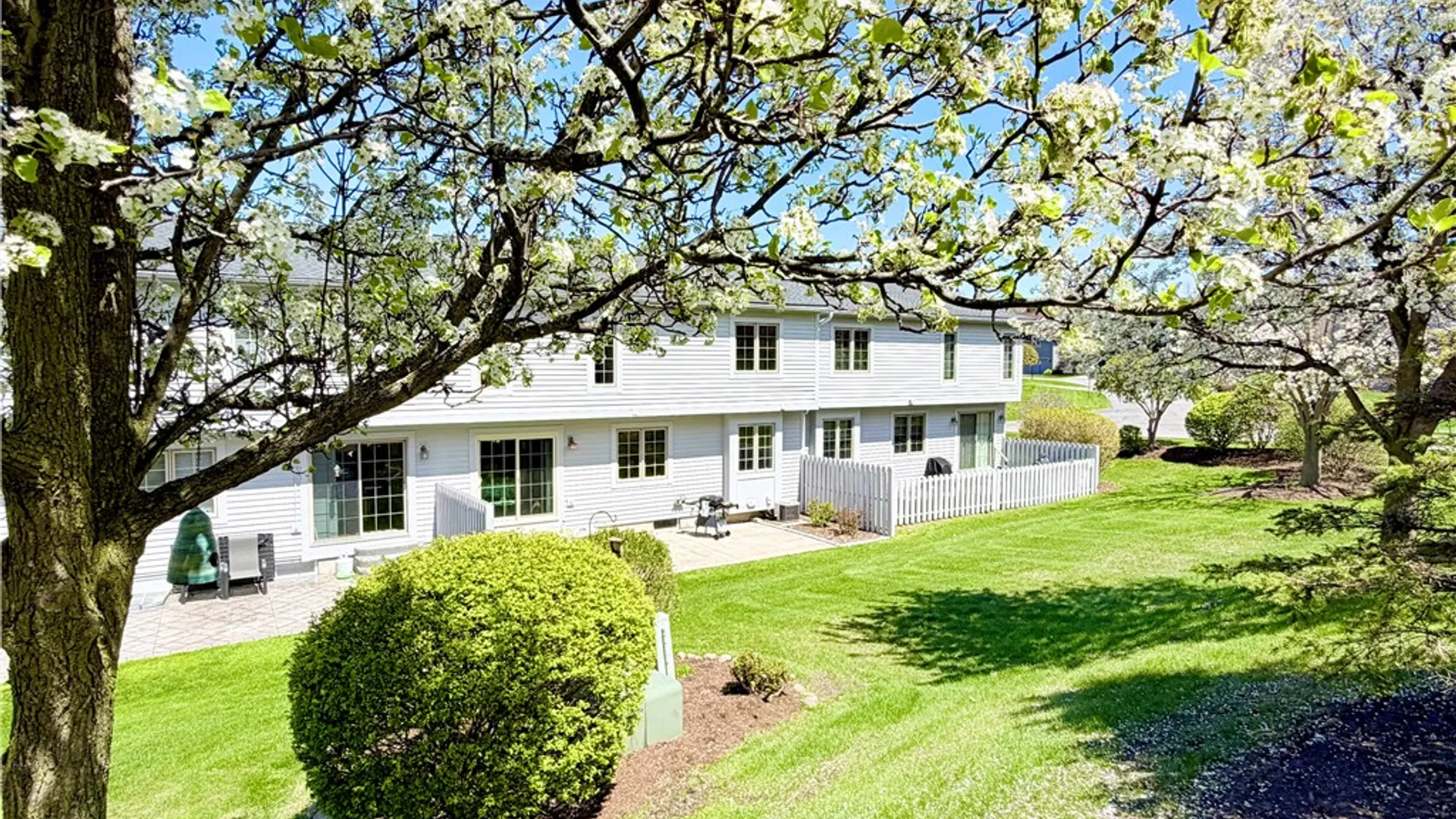 Property at 676 Midship Circle Circle, Webster, NY 14580 8