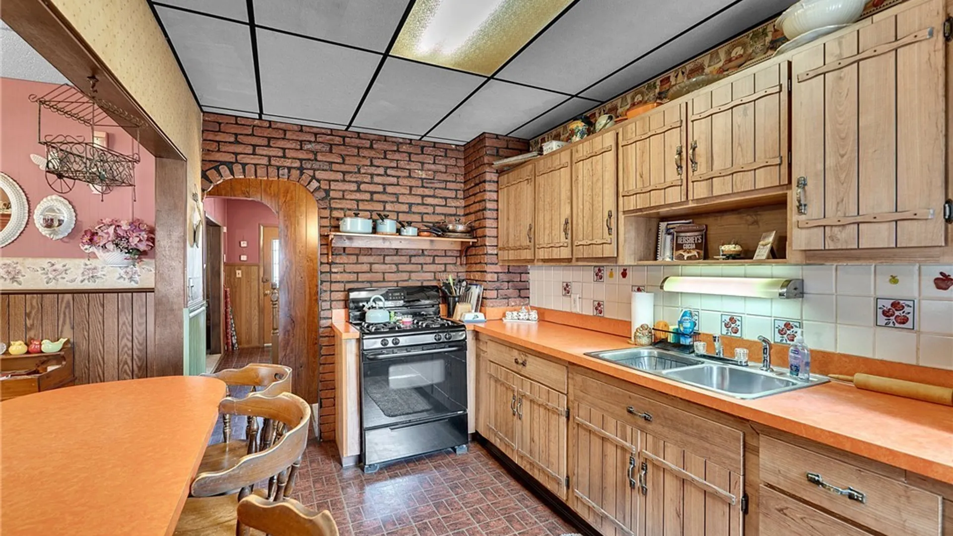 Property at 78 Henrietta Avenue, Buffalo, NY 14207 13