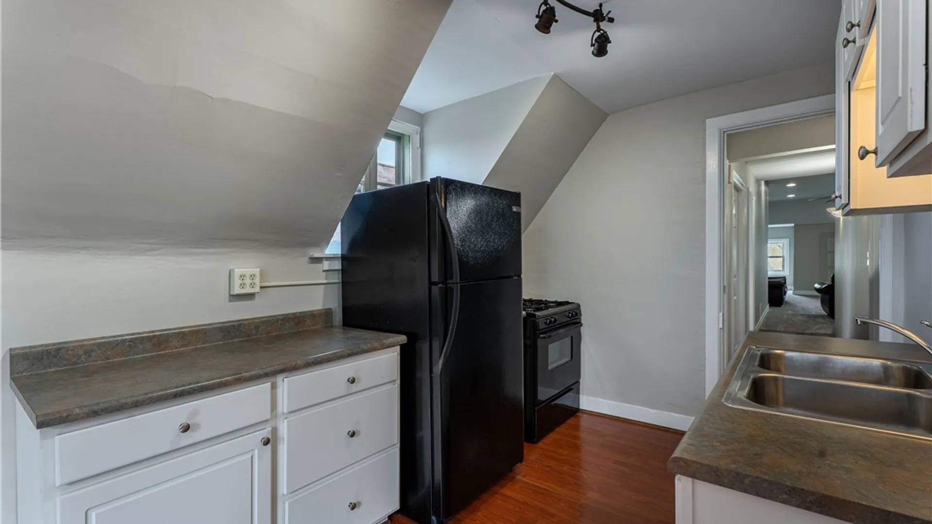 Property at 117 Bidwell Parkway, Buffalo, NY 14222 14