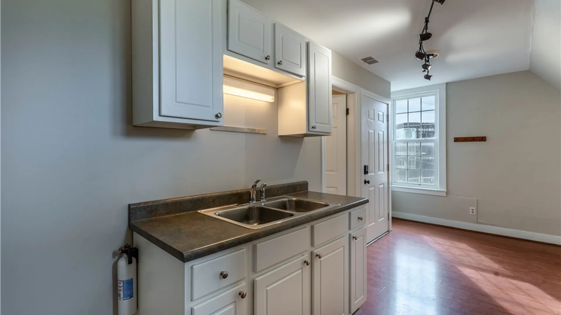 Property at 117 Bidwell Parkway, Buffalo, NY 14222 15