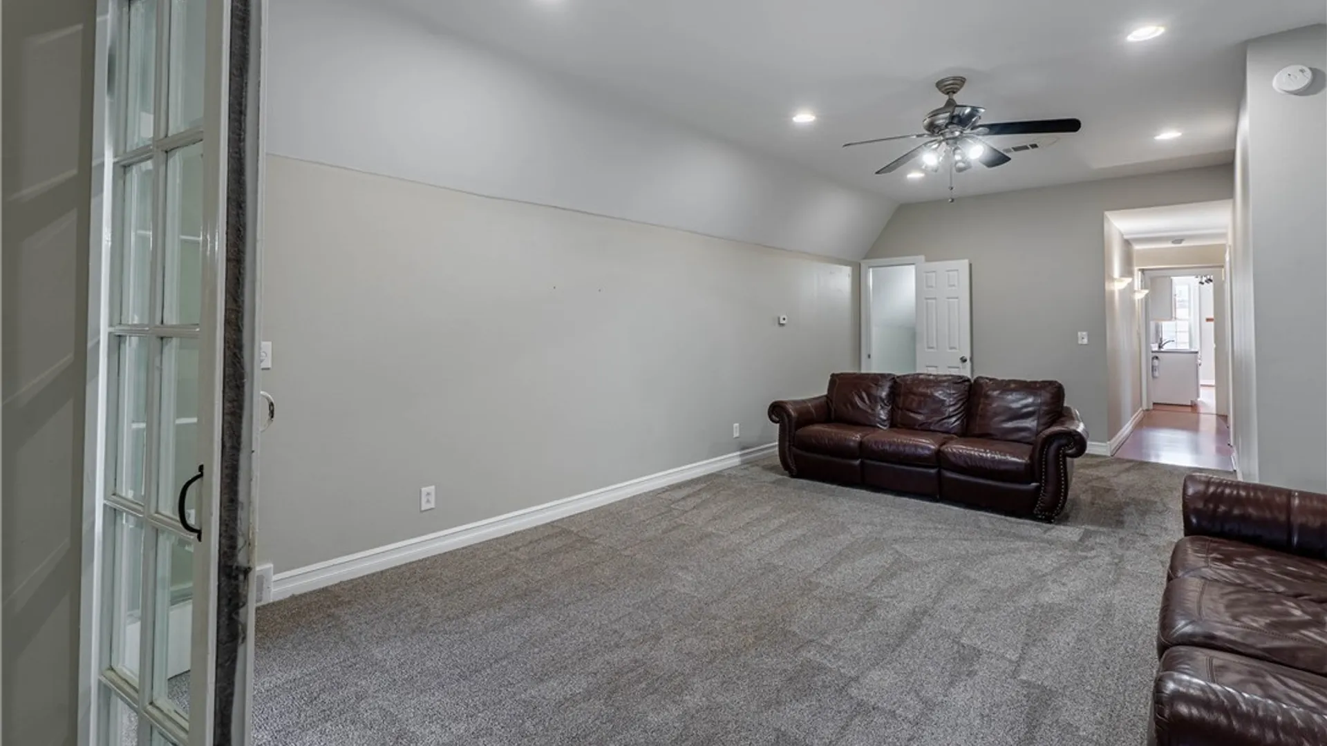 Property at 117 Bidwell Parkway, Buffalo, NY 14222 6