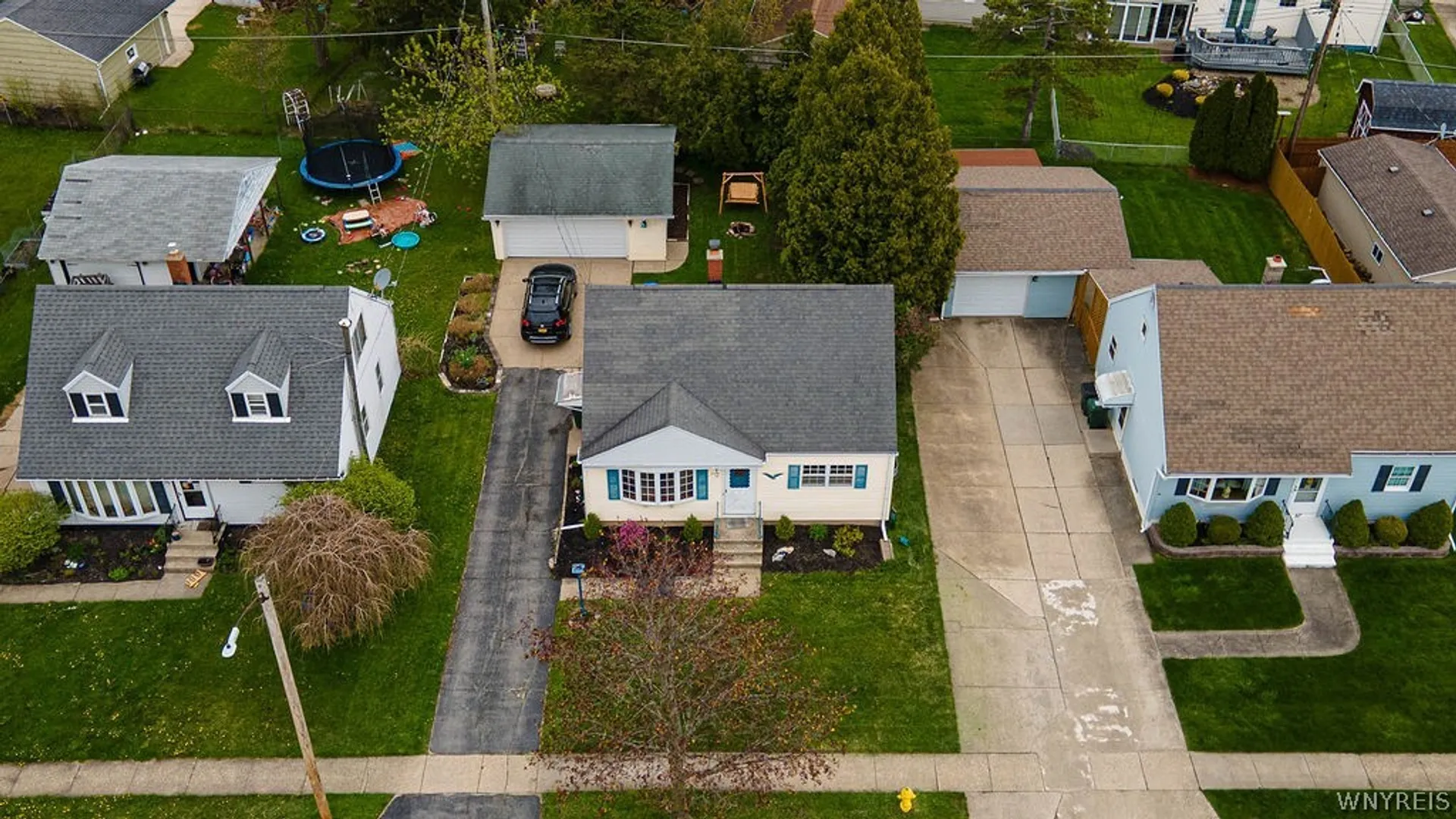Property at 71 Canisius Court, Cheektowaga, NY 14043 30