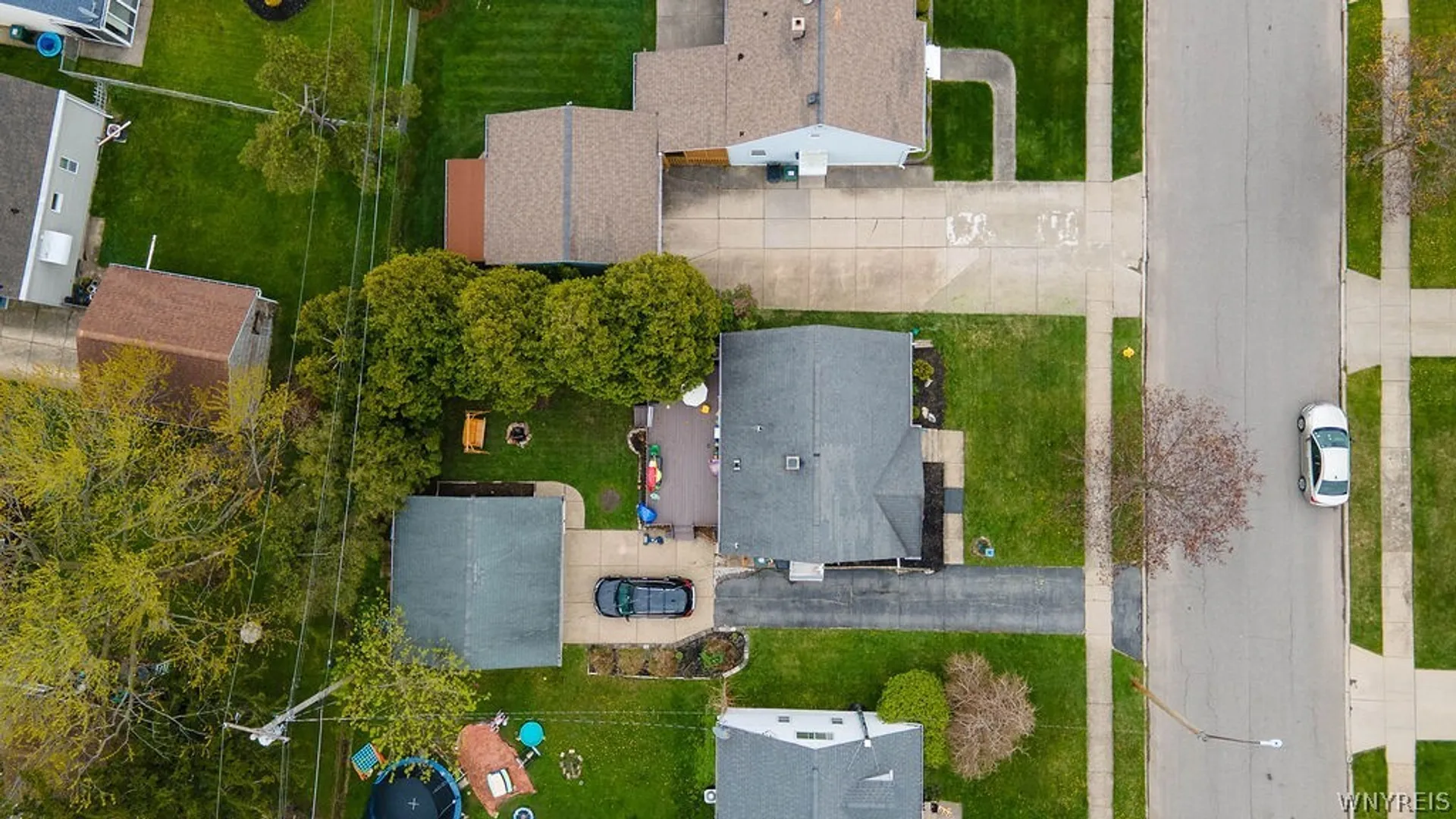 Property at 71 Canisius Court, Cheektowaga, NY 14043 32