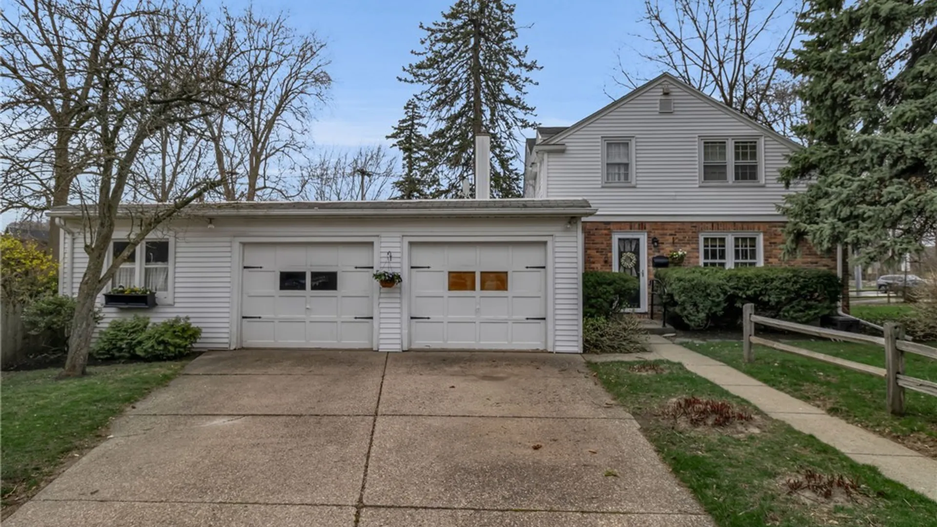 Property at 4265 Main Street, Amherst, NY 14226 3