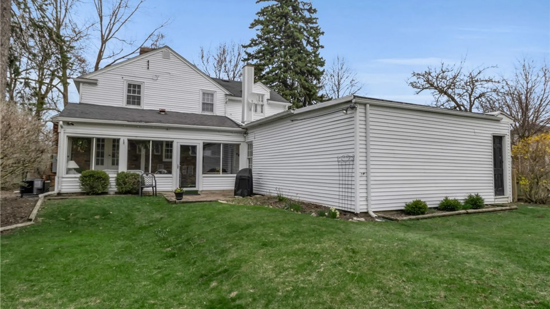 Property at 4265 Main Street, Amherst, NY 14226 42