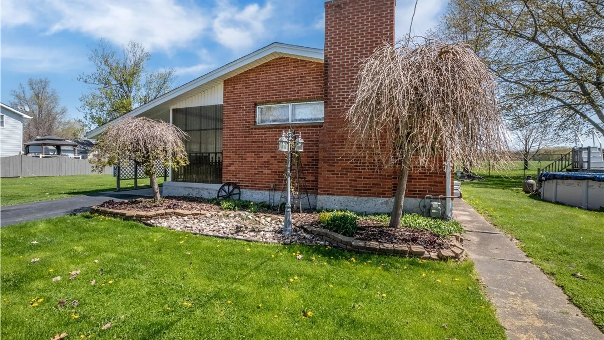 Property at 981 96th Street, Niagara Falls, NY 14304 4