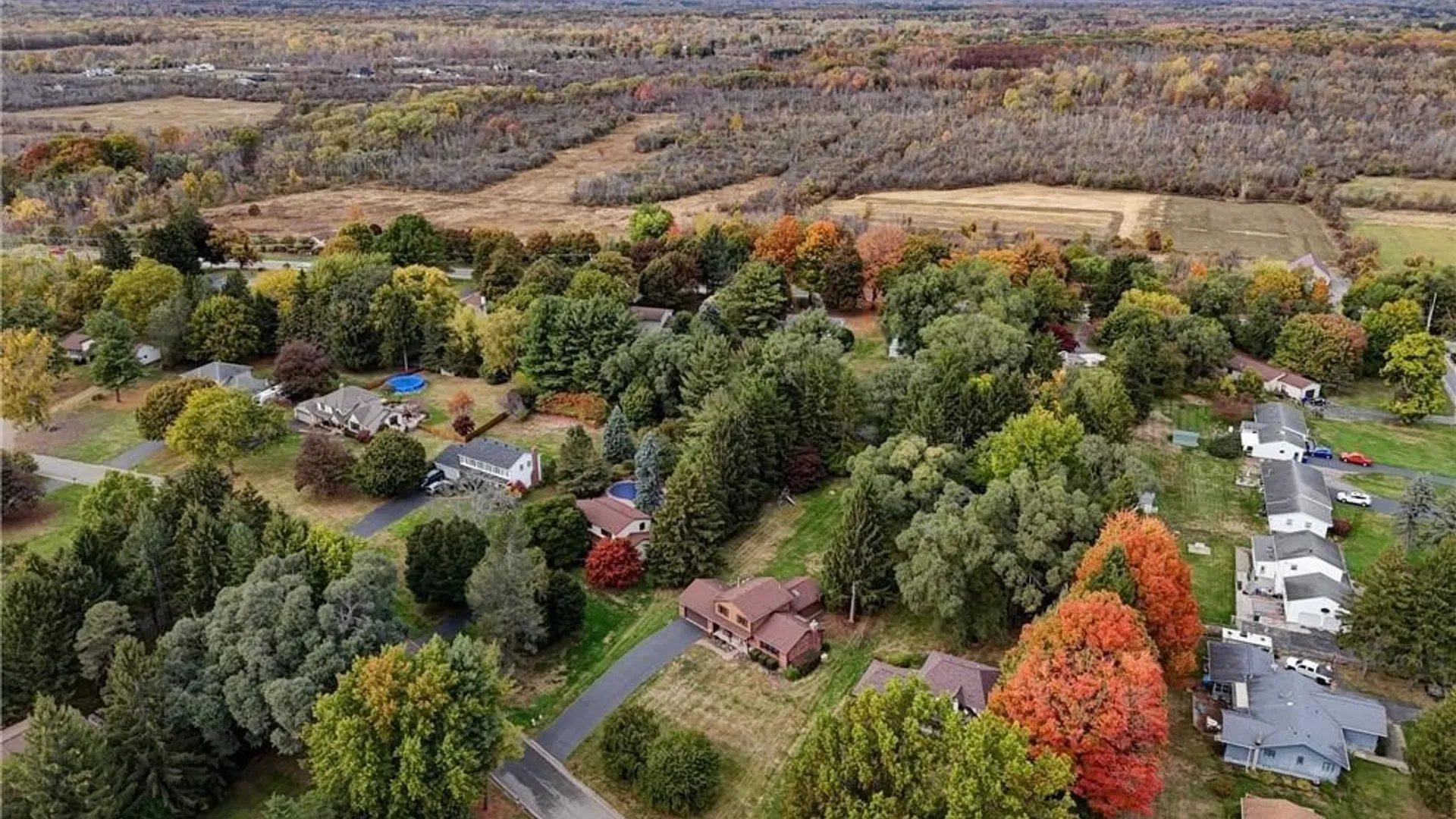 Property at 6 High Point Drive, Parma, NY 14559 34