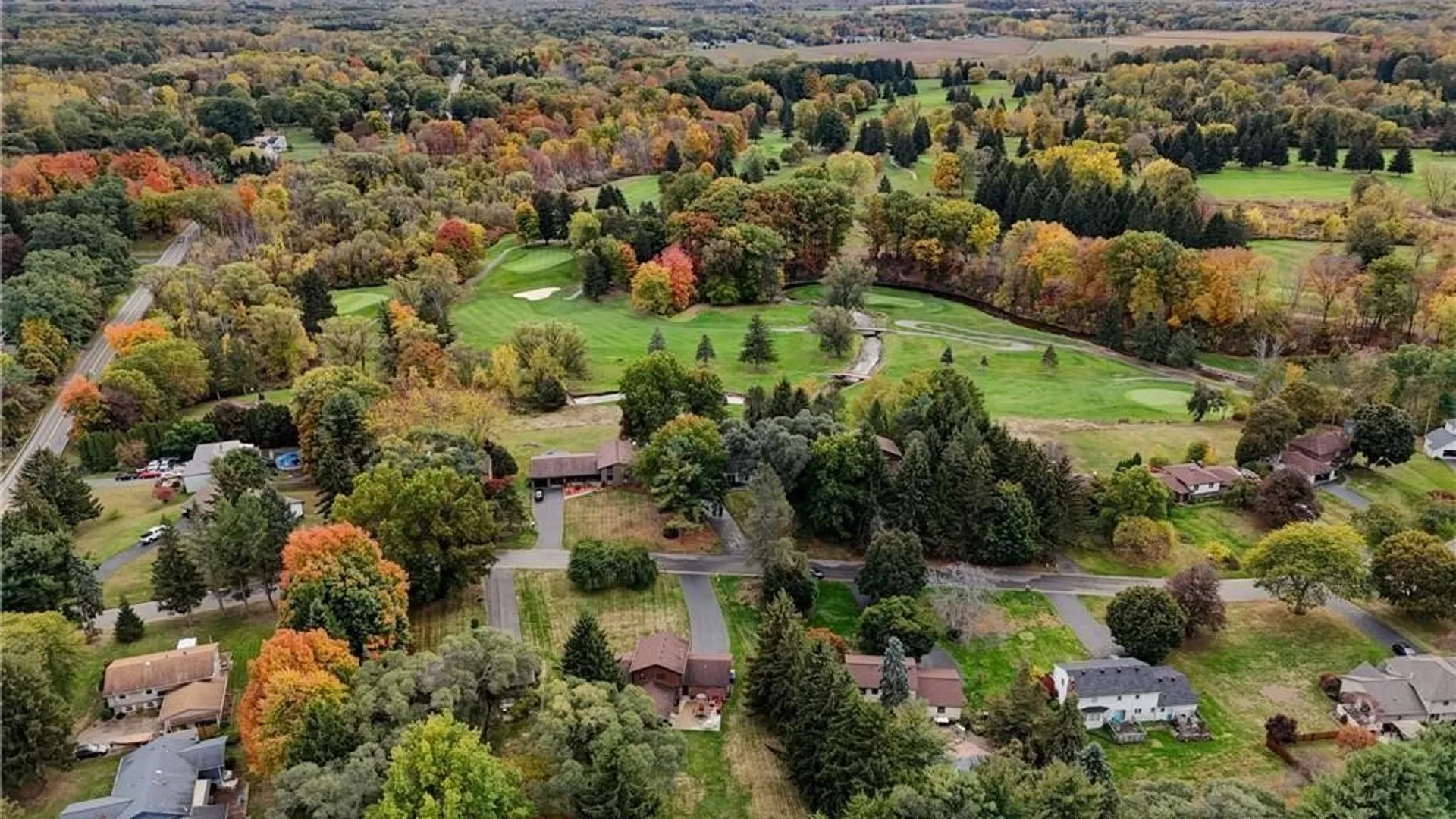 Property at 6 High Point Drive, Parma, NY 14559 35