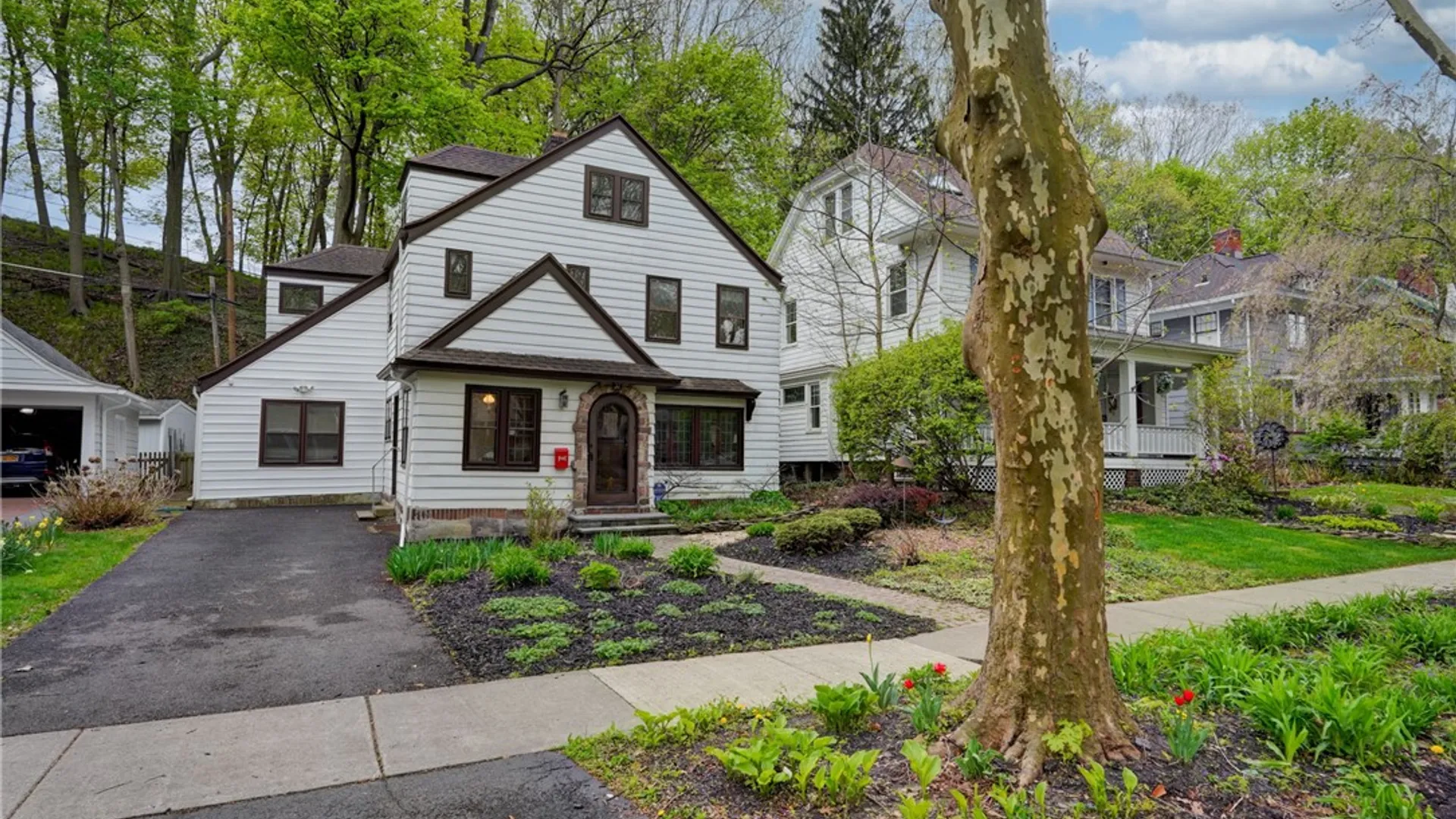 Property at 37 Highland Parkway, Rochester, NY 14620 2