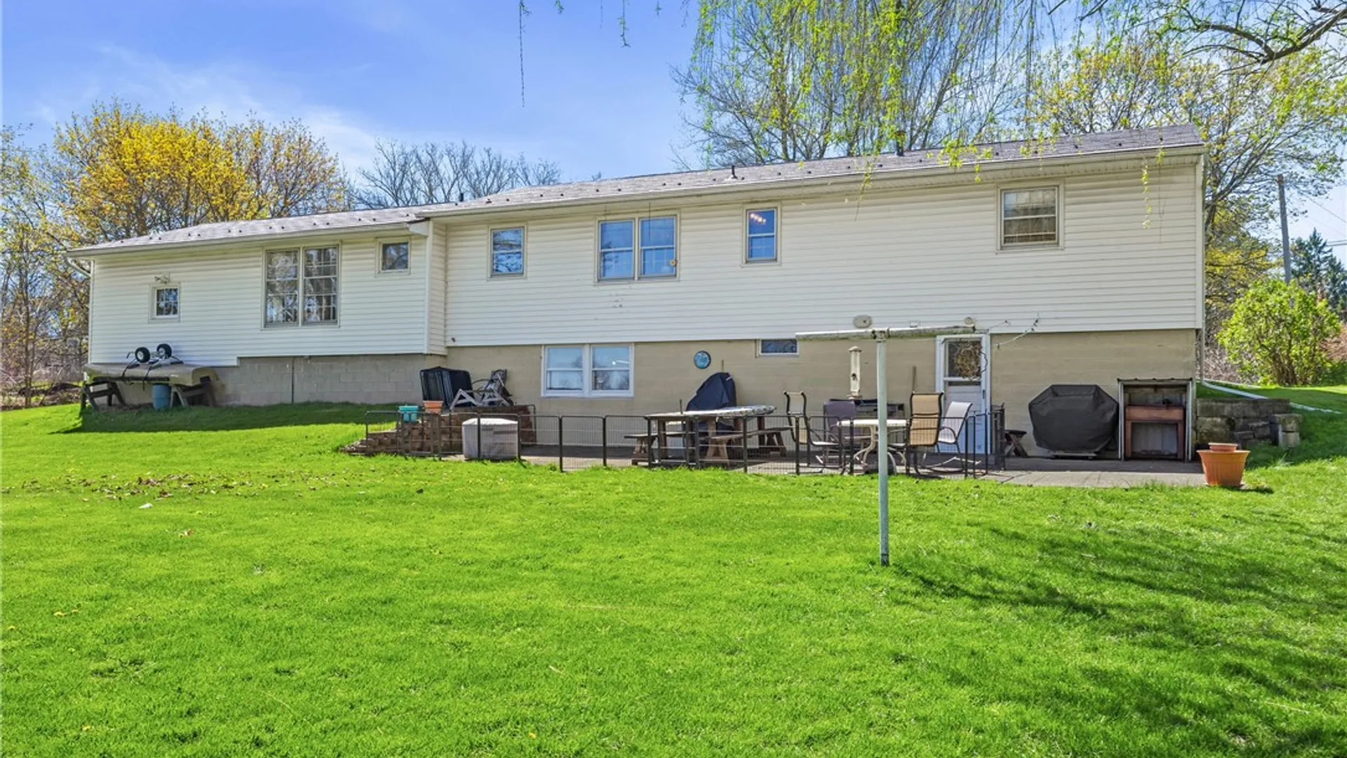Property at 8510 Ridge Road, Clarkson, NY 14420 18