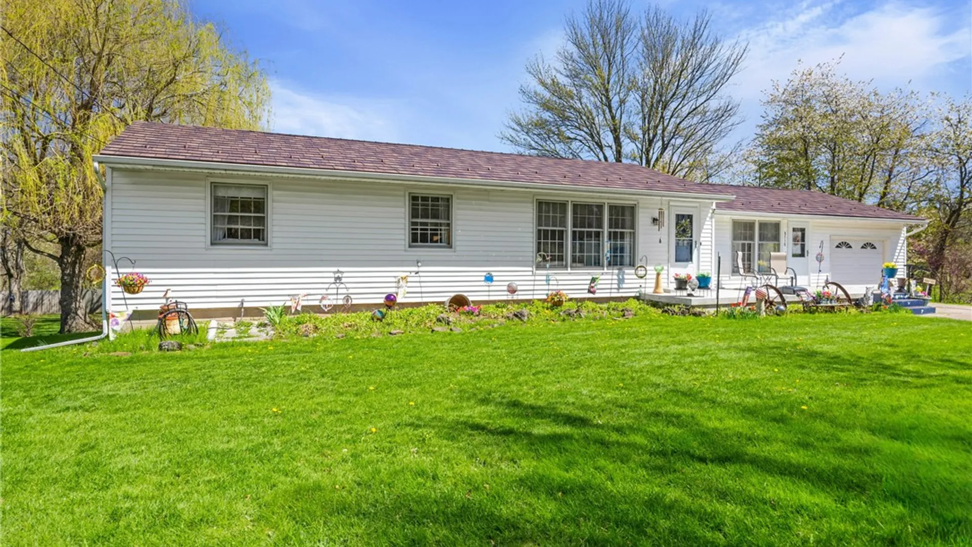 Property at 8510 Ridge Road, Clarkson, NY 14420 2