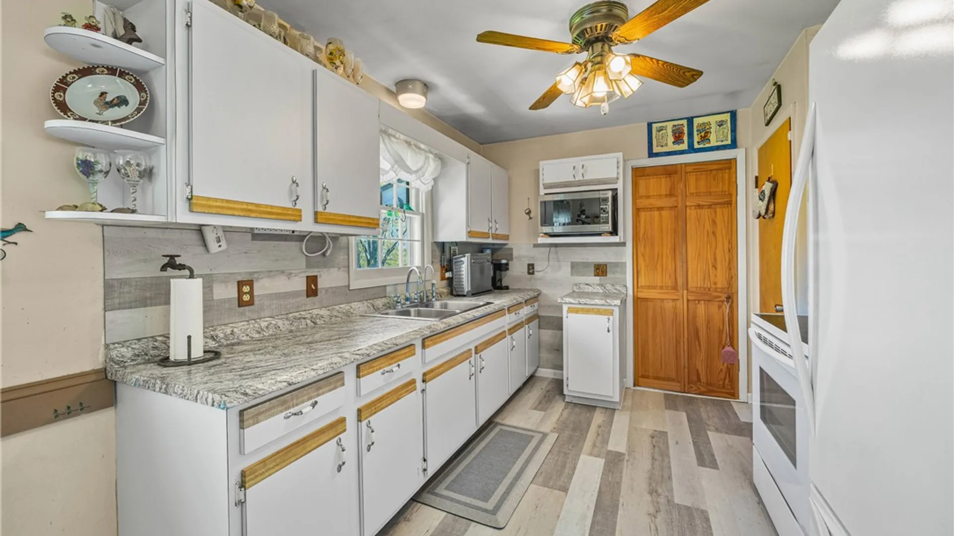 Property at 8510 Ridge Road, Clarkson, NY 14420 8