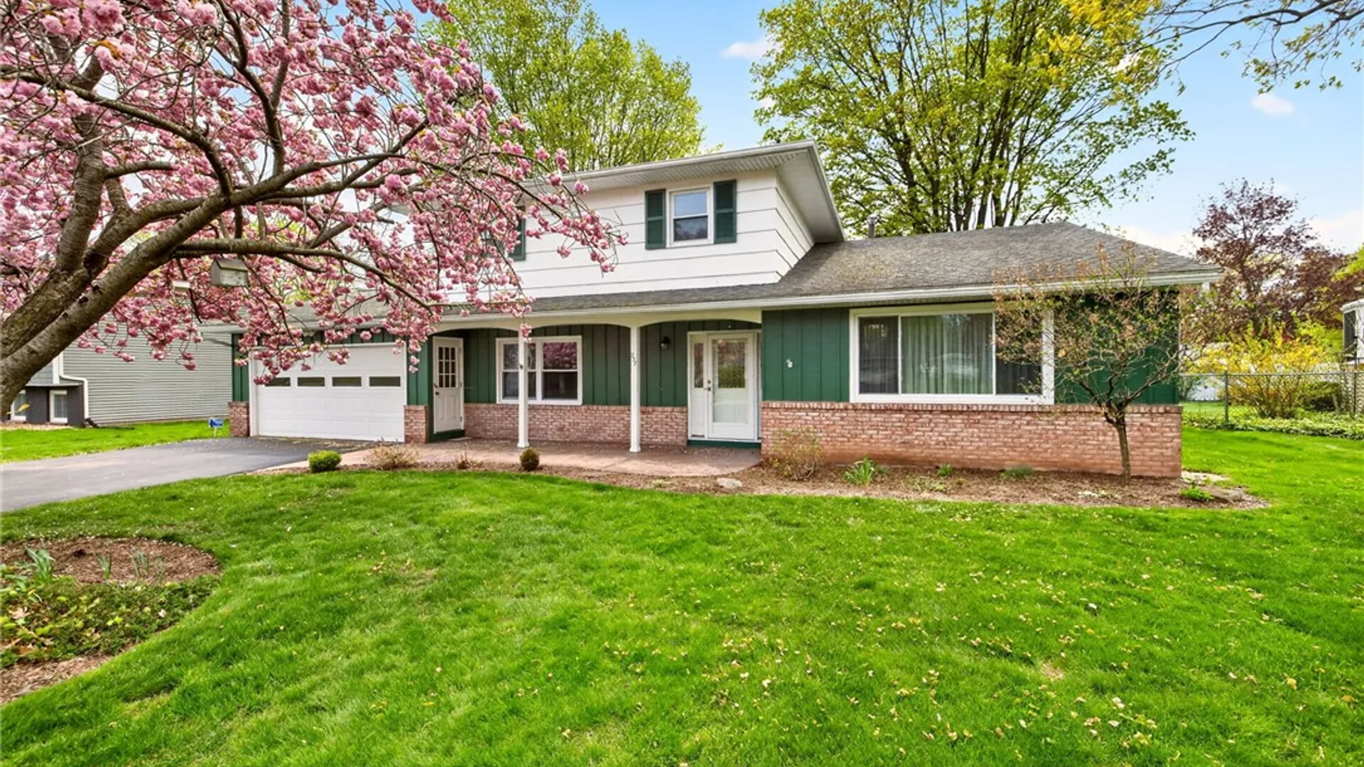 Property at 237 Pine Valley Drive, Greece, NY 14626 4