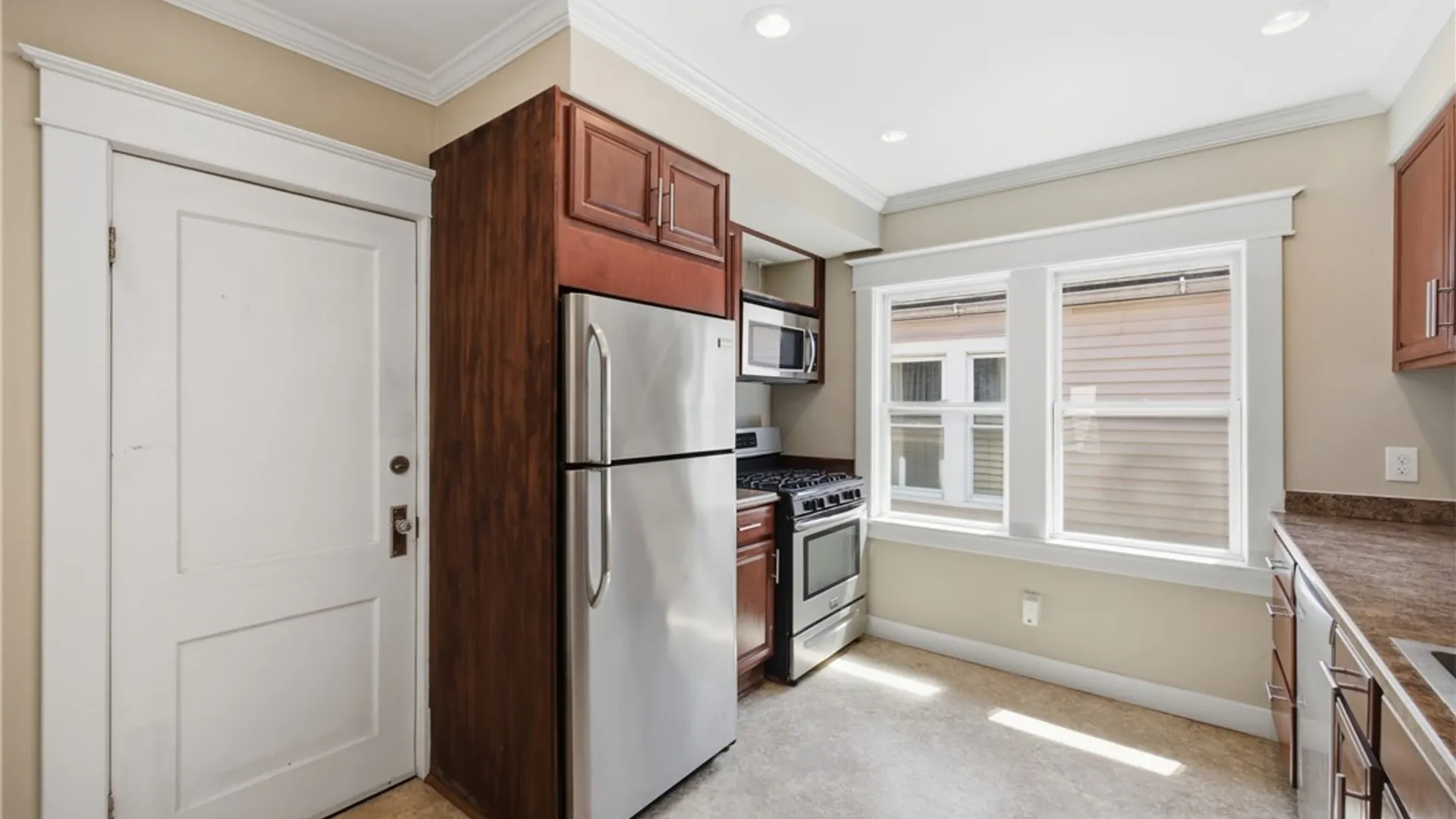 Property at 68 Park #UPPER Avenue, Buffalo, NY 14216 9