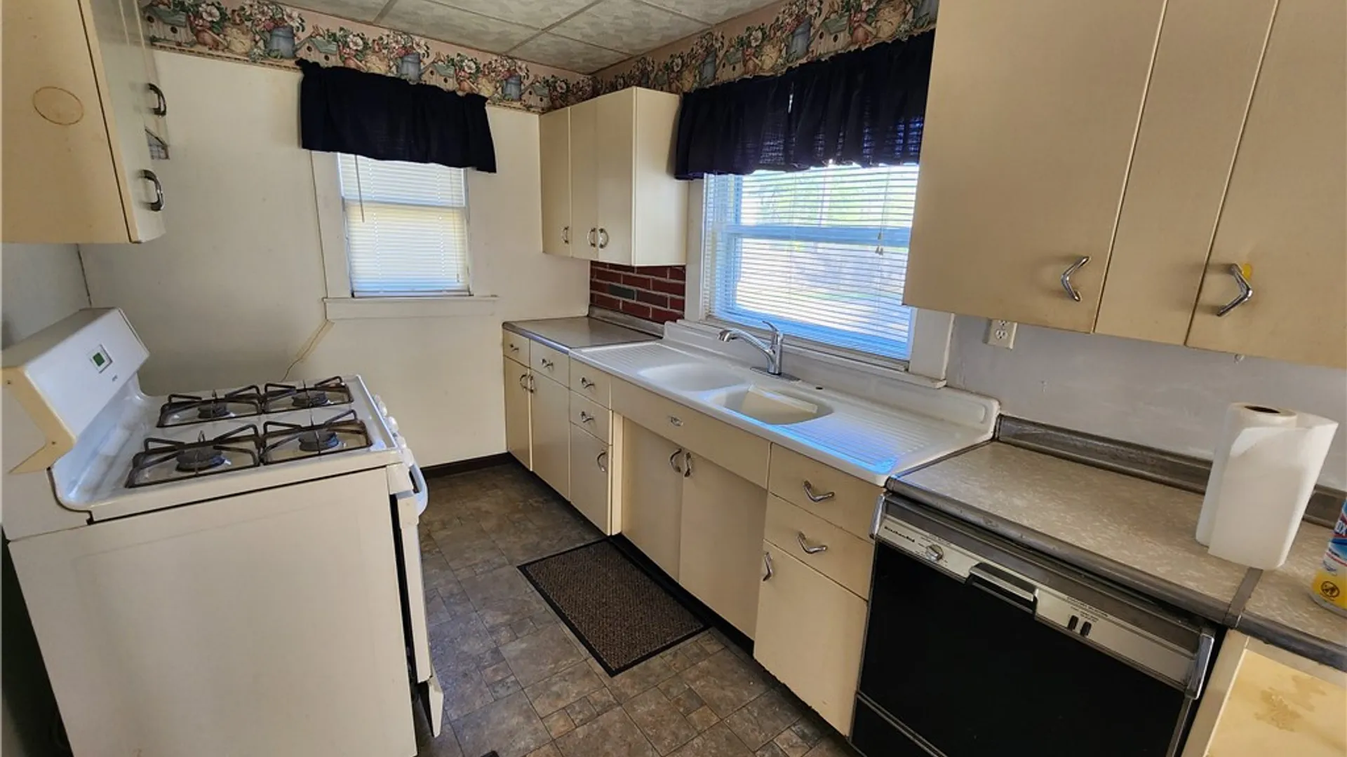Property at 184 Main Street, Perry, NY 14530 10