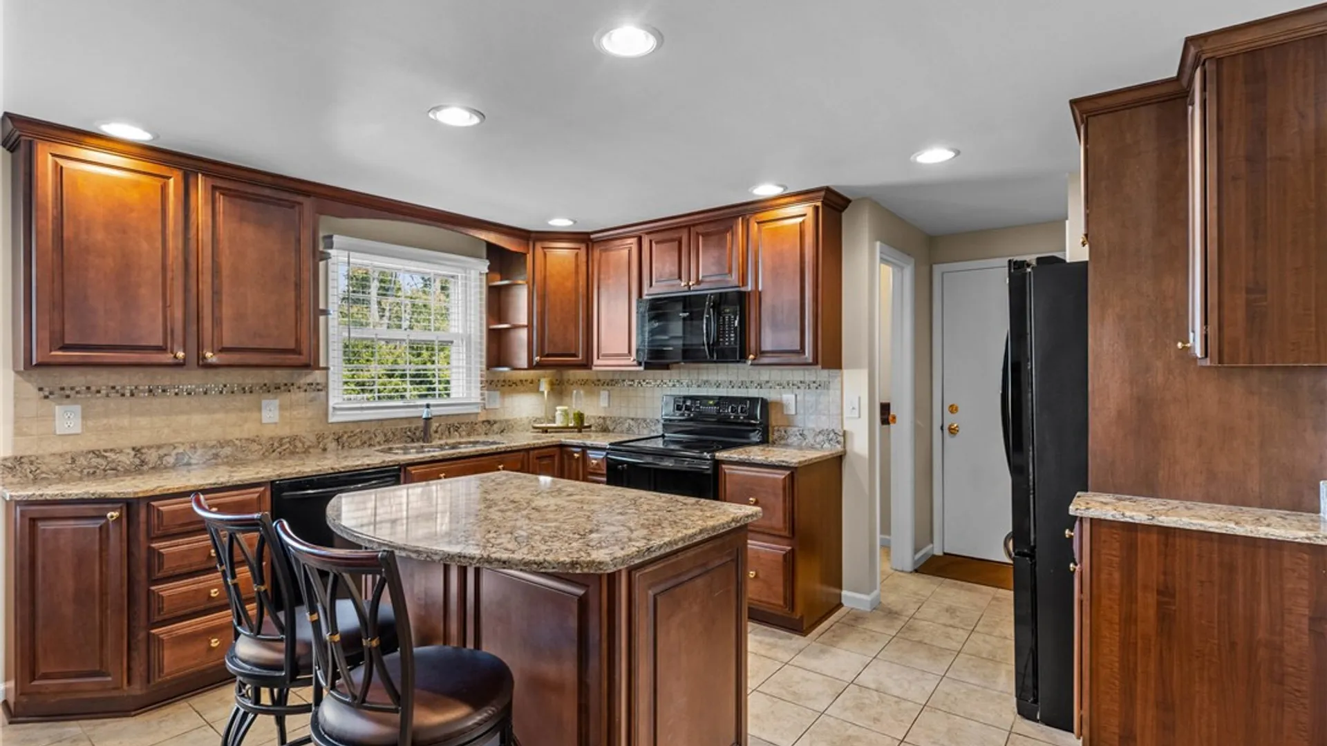 Property at 352 Bridgewood Dr Drive, Greece, NY 14612 2