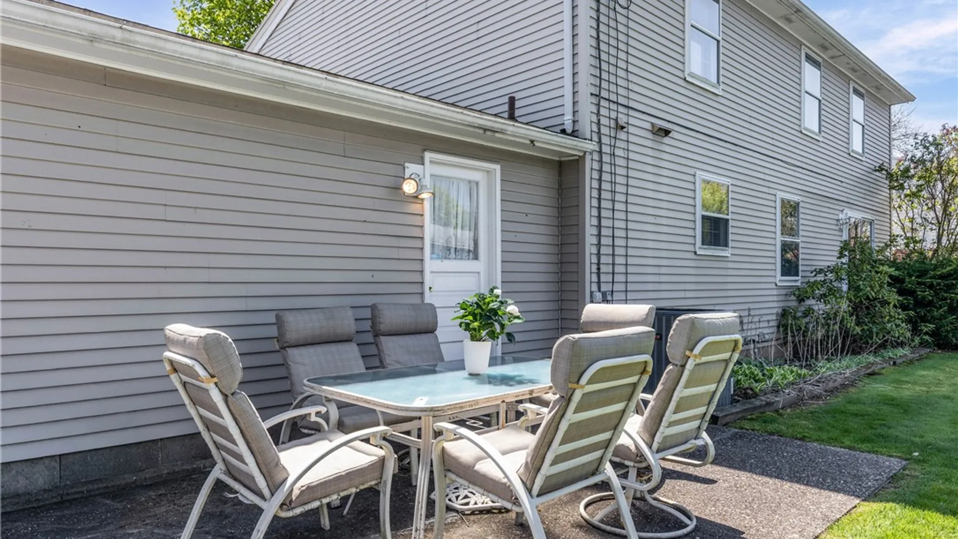 Property at 352 Bridgewood Dr Drive, Greece, NY 14612 31