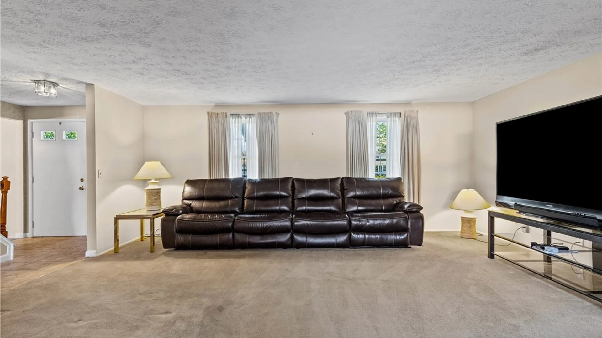 Property at 352 Bridgewood Dr Drive, Greece, NY 14612 8