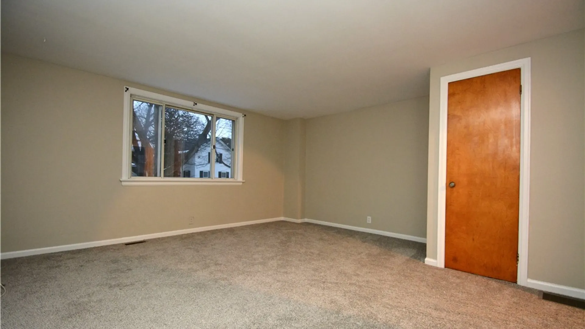 Property at 27 Boughton Avenue, Pittsford, NY 14534 16