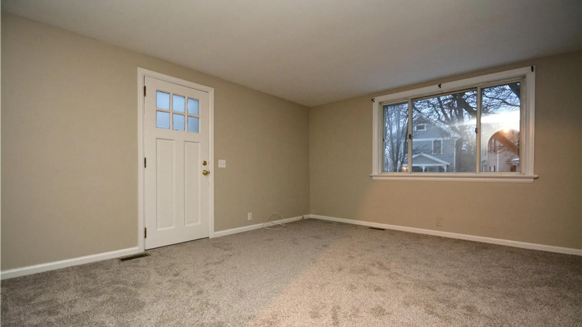 Property at 27 Boughton Avenue, Pittsford, NY 14534 4