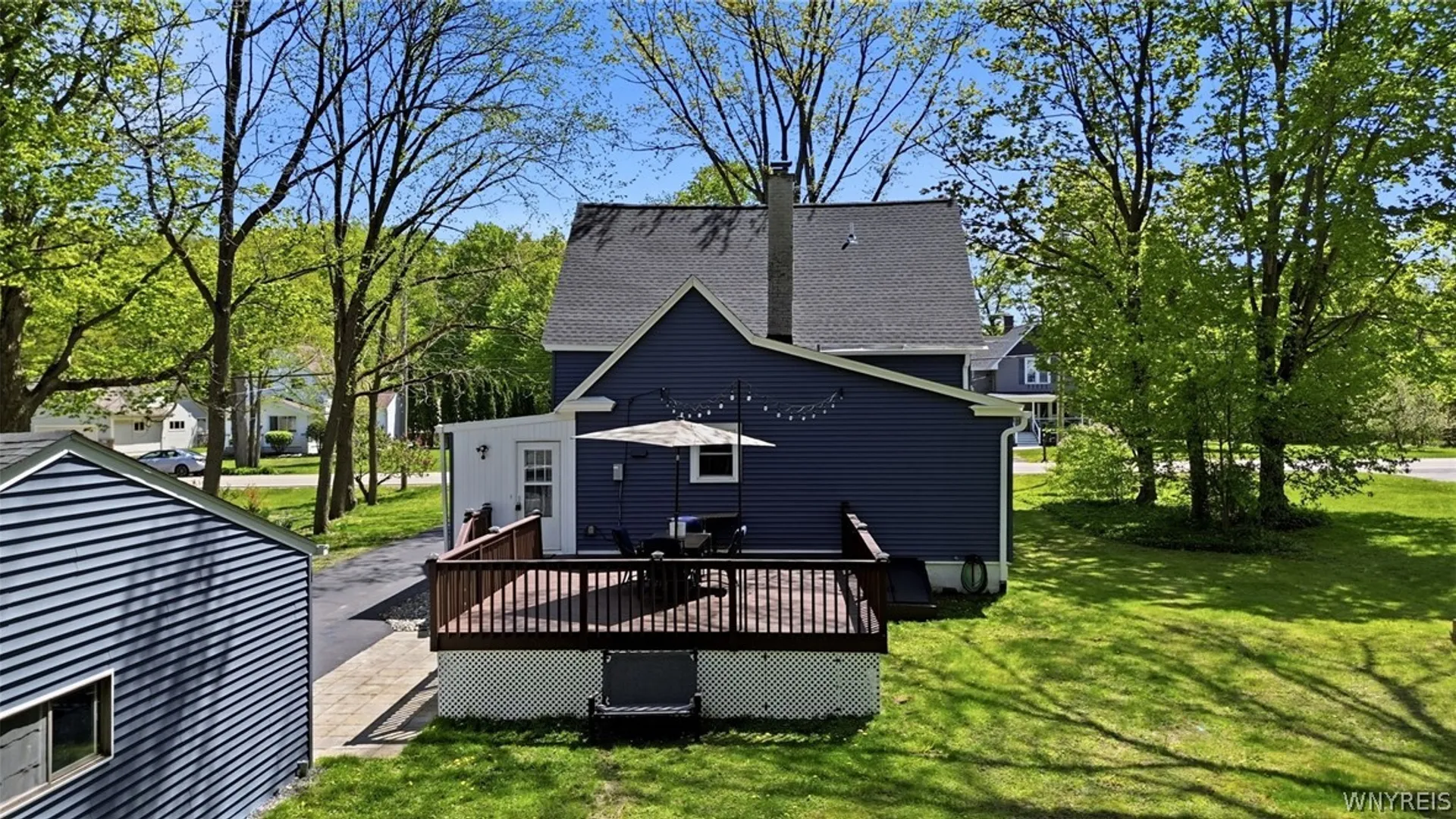 Property at 6618 Versailles Road, Hamburg, NY 14085 2