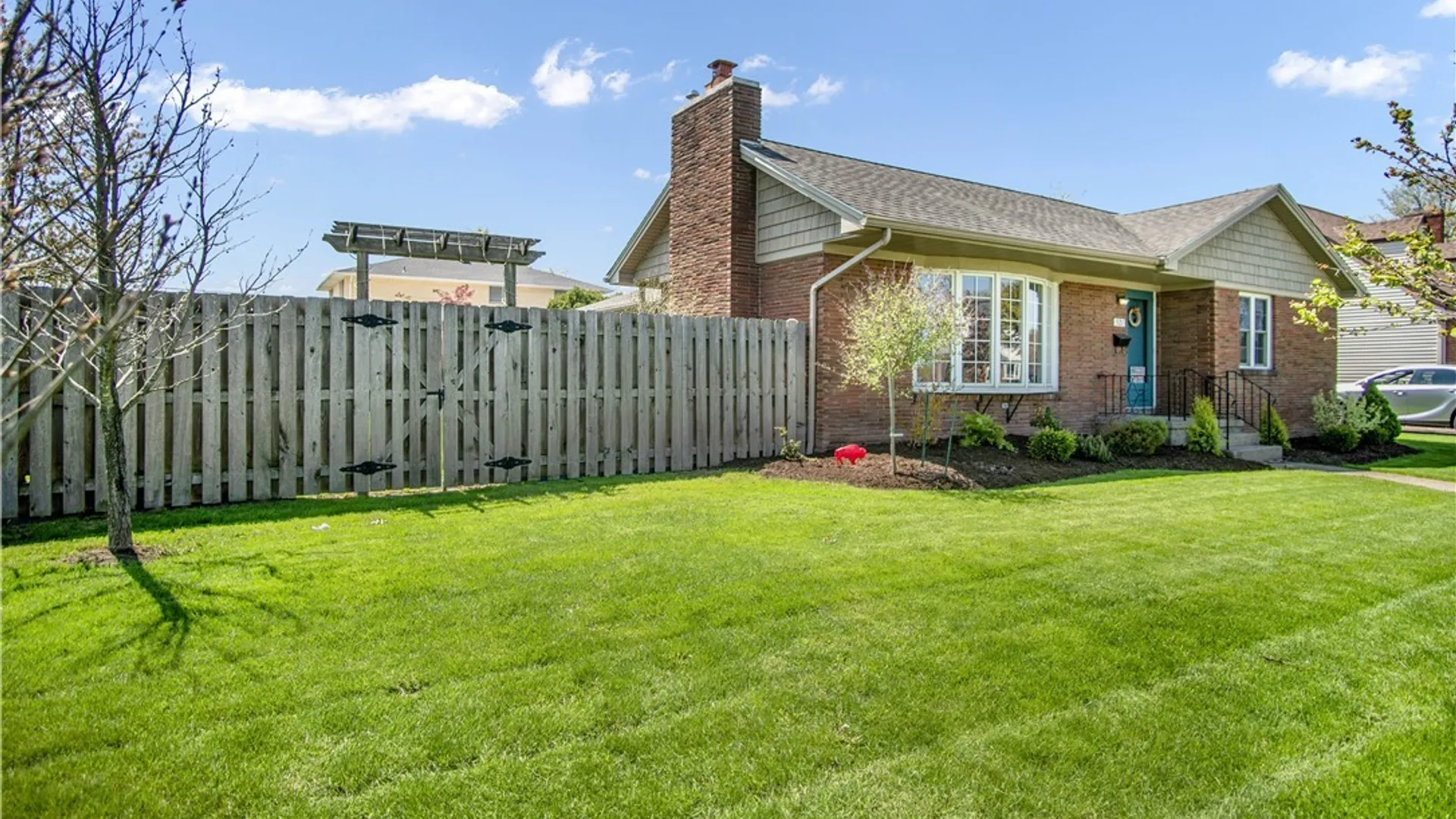 Property at 521 Thorncliff Road, Tonawanda, NY 14223 3