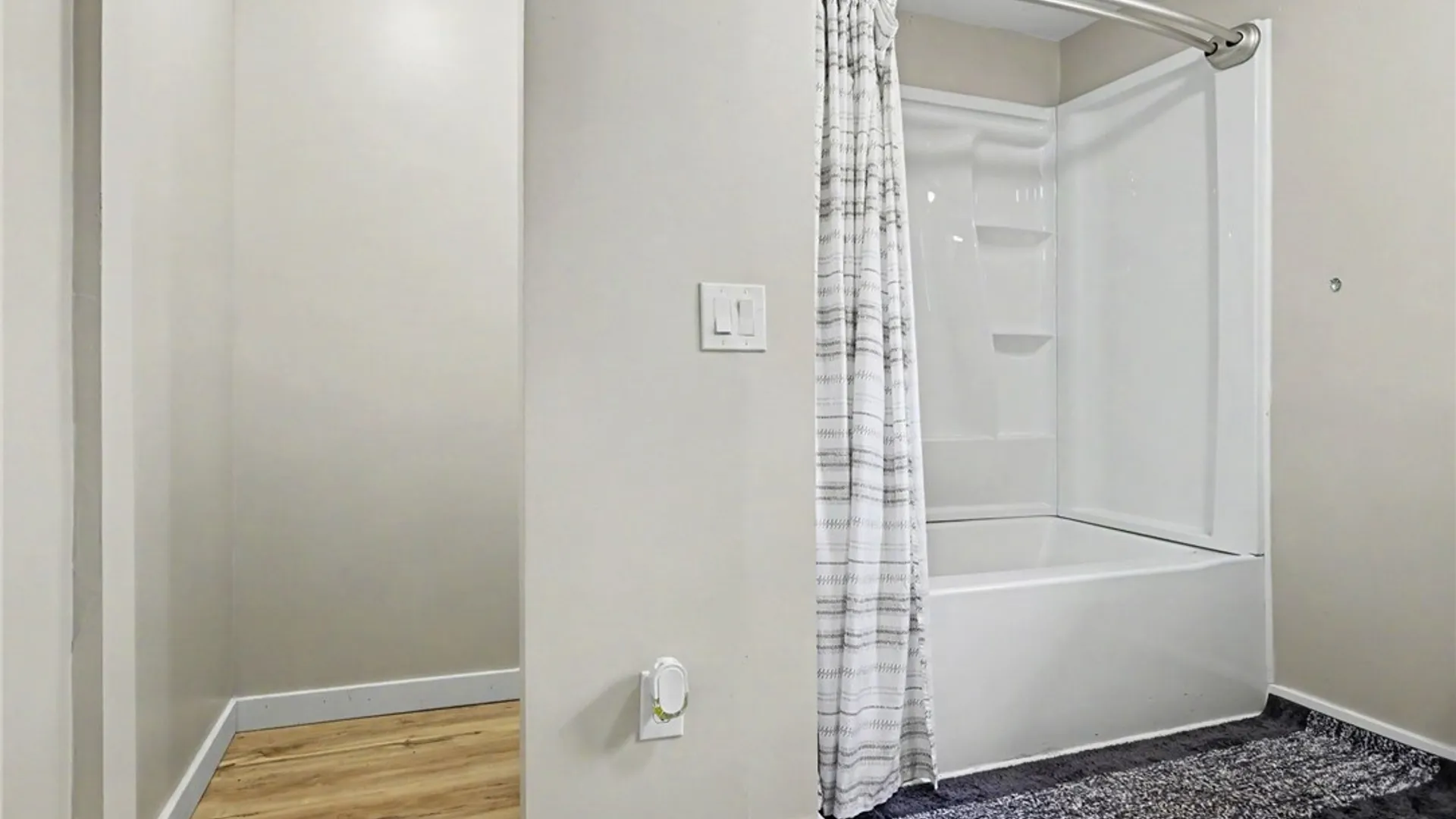 Property at 210 Roycroft Drive, Rochester, NY 14621 21