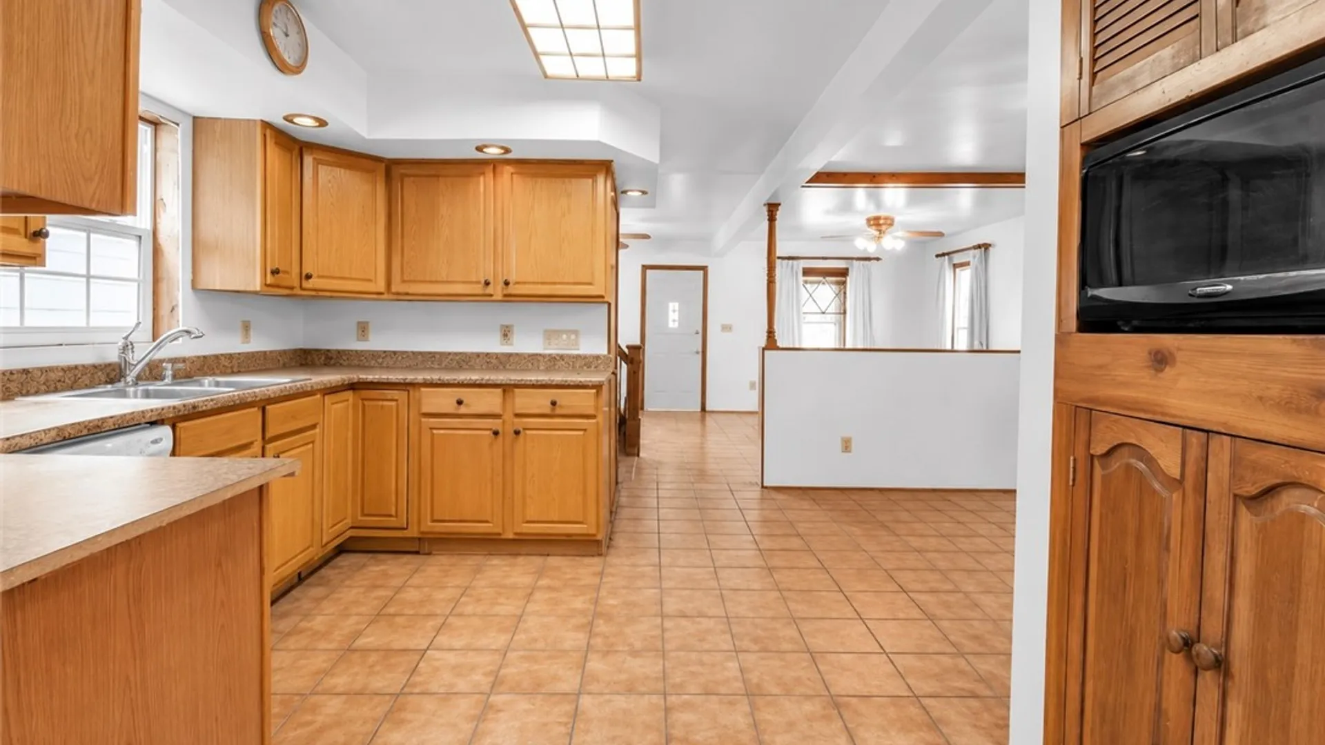 Property at 58 Columbia Avenue, Batavia City, NY 14020 11