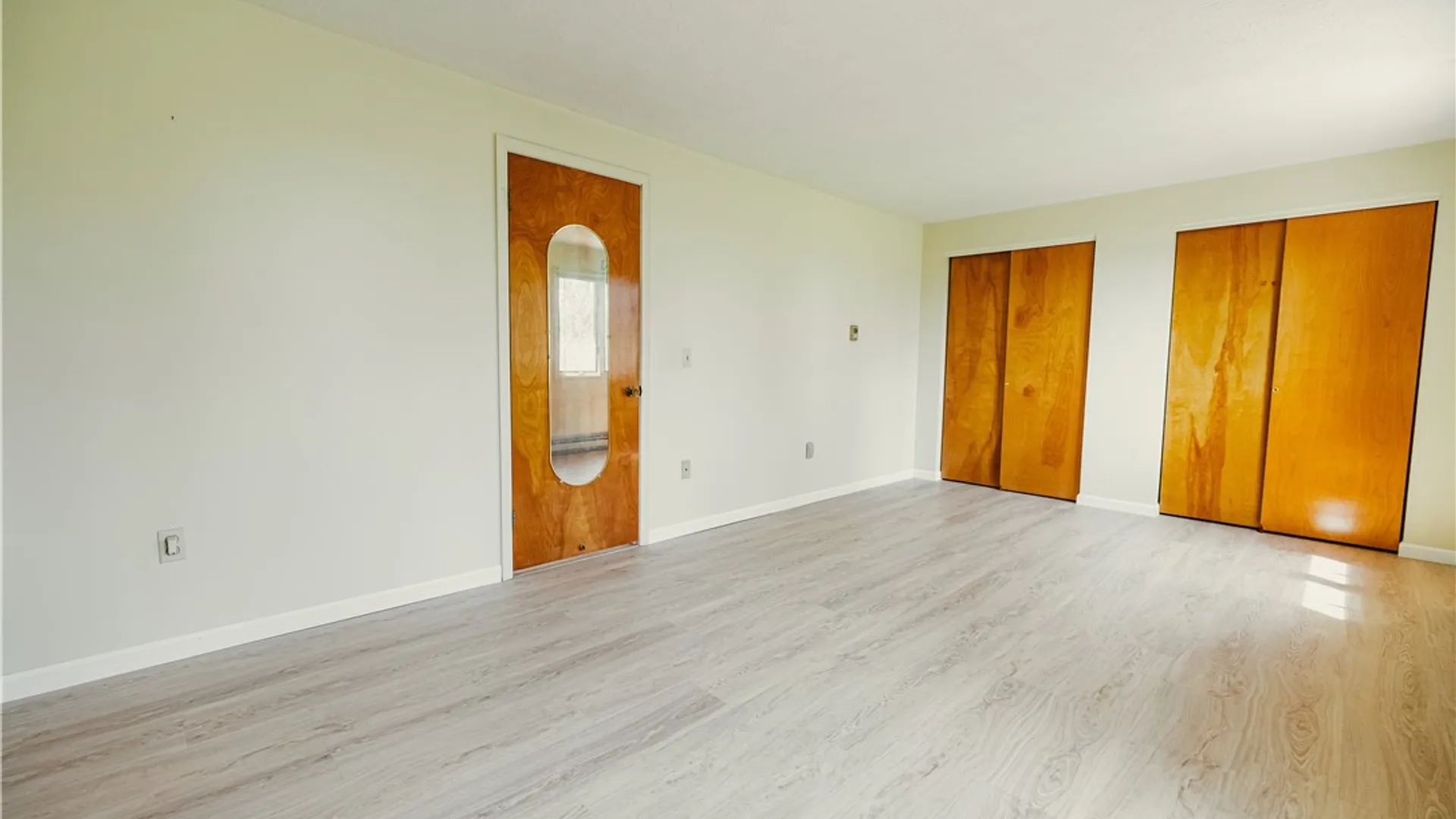 Property at 8 Chiswick Drive, Riga, NY 14428 16