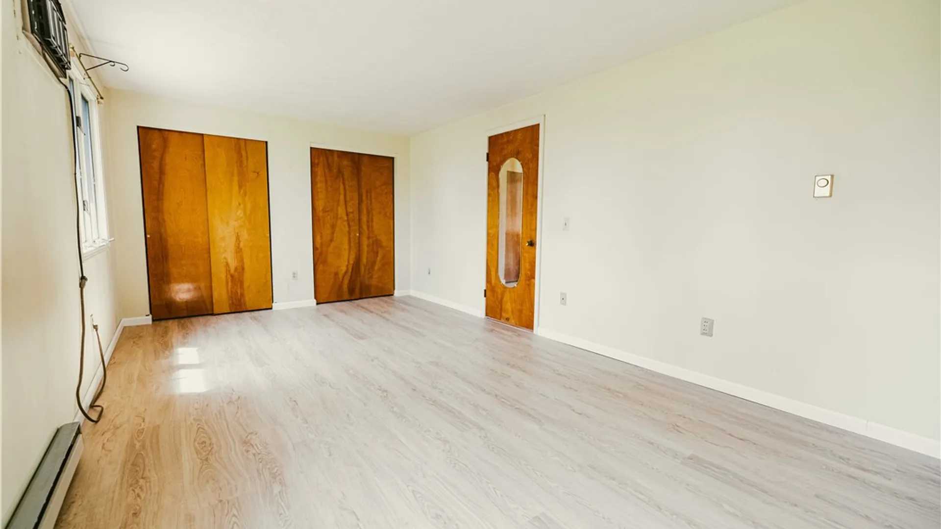 Property at 8 Chiswick Drive, Riga, NY 14428 17