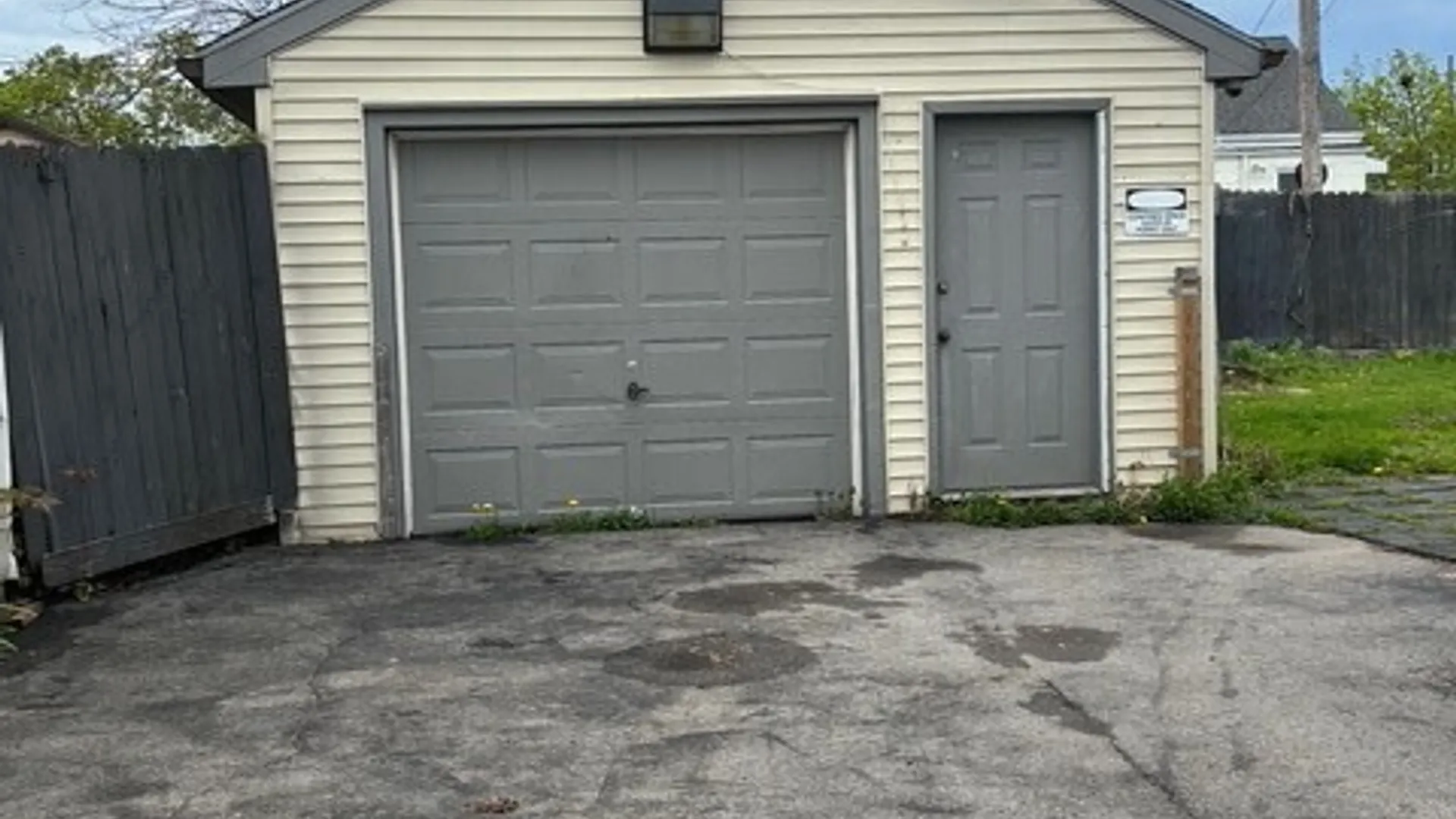 Property at 55 Awood Place, Cheektowaga, NY 14225 17