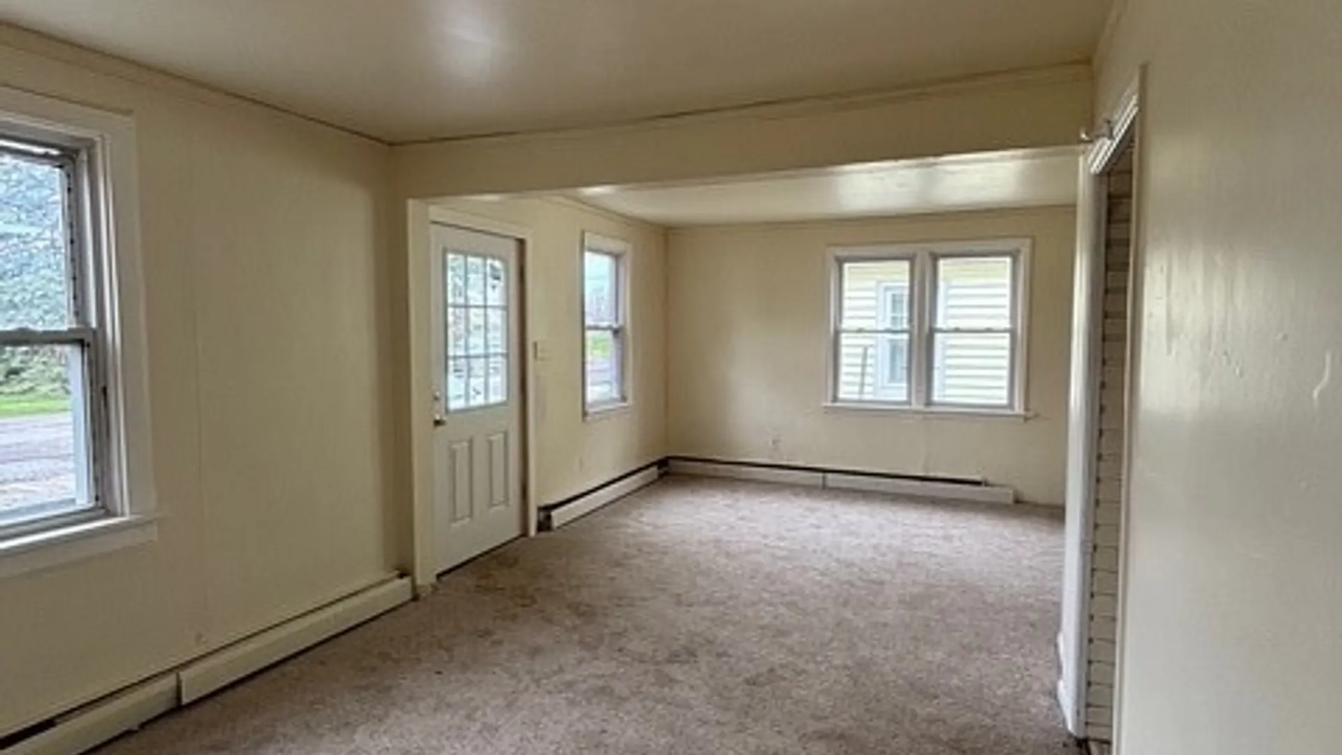 Property at 55 Awood Place, Cheektowaga, NY 14225 9