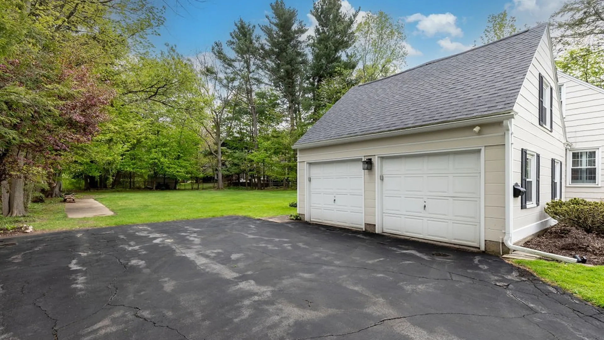 Property at 4379 Freeman Road, Orchard Park, NY 14127 4
