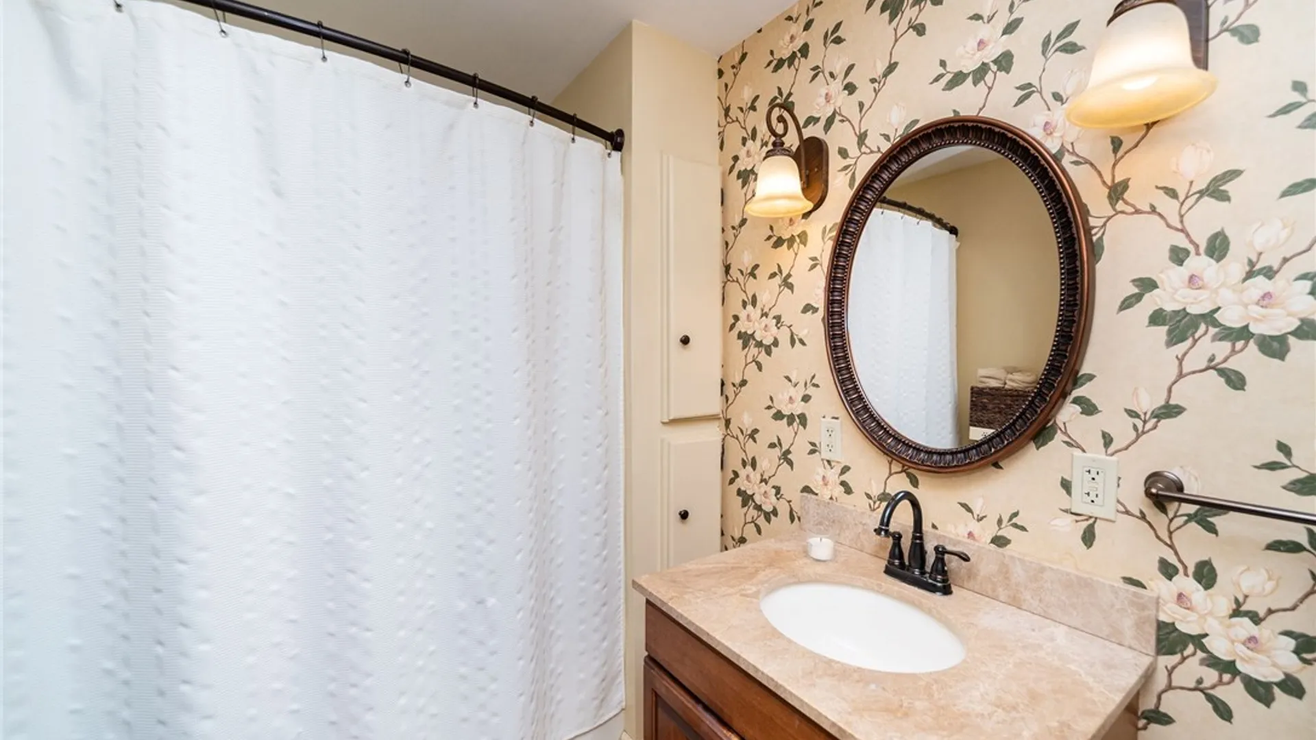Property at 16 Elm Street, Batavia City, NY 14020 24