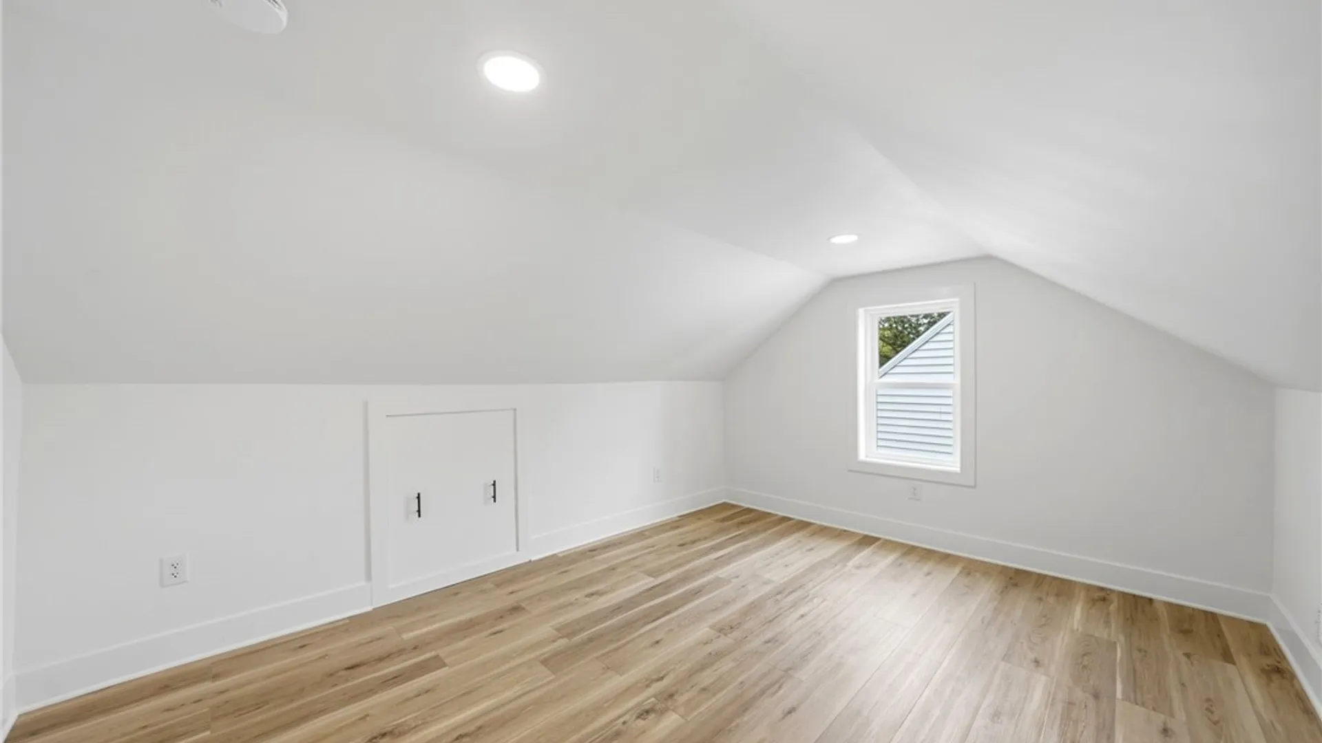 Property at 81 Oehman Boulevard, Cheektowaga, NY 14225 24